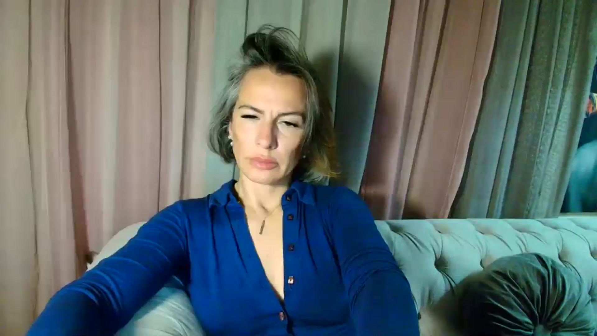 Gallery image thumbnail from Aarte_miss's myfreecams stream on, 03/02/2025, 23:33 image 16 of 20