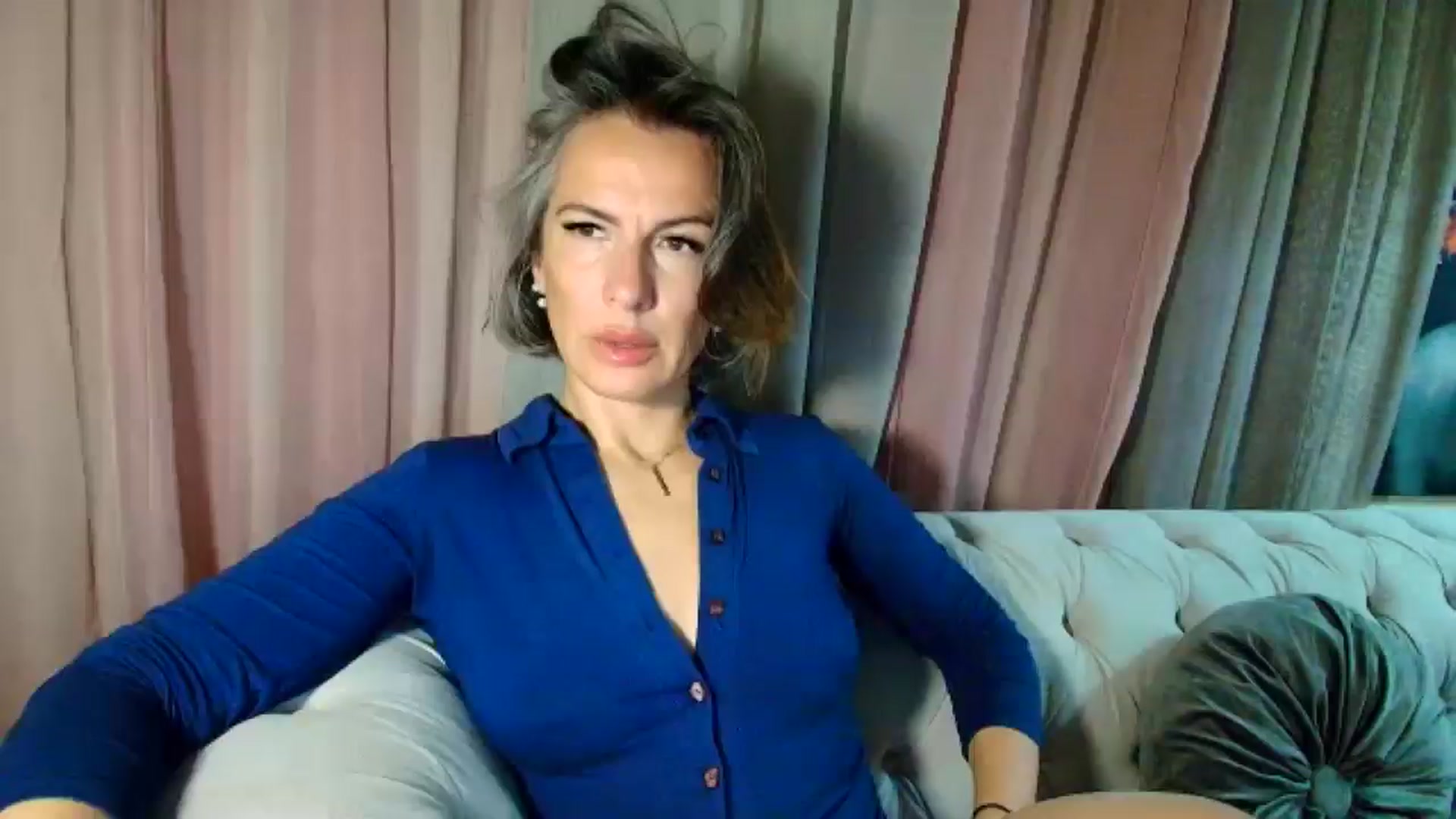 Gallery image thumbnail from Aarte_miss's myfreecams stream on, 03/02/2025, 23:33 image 5 of 20