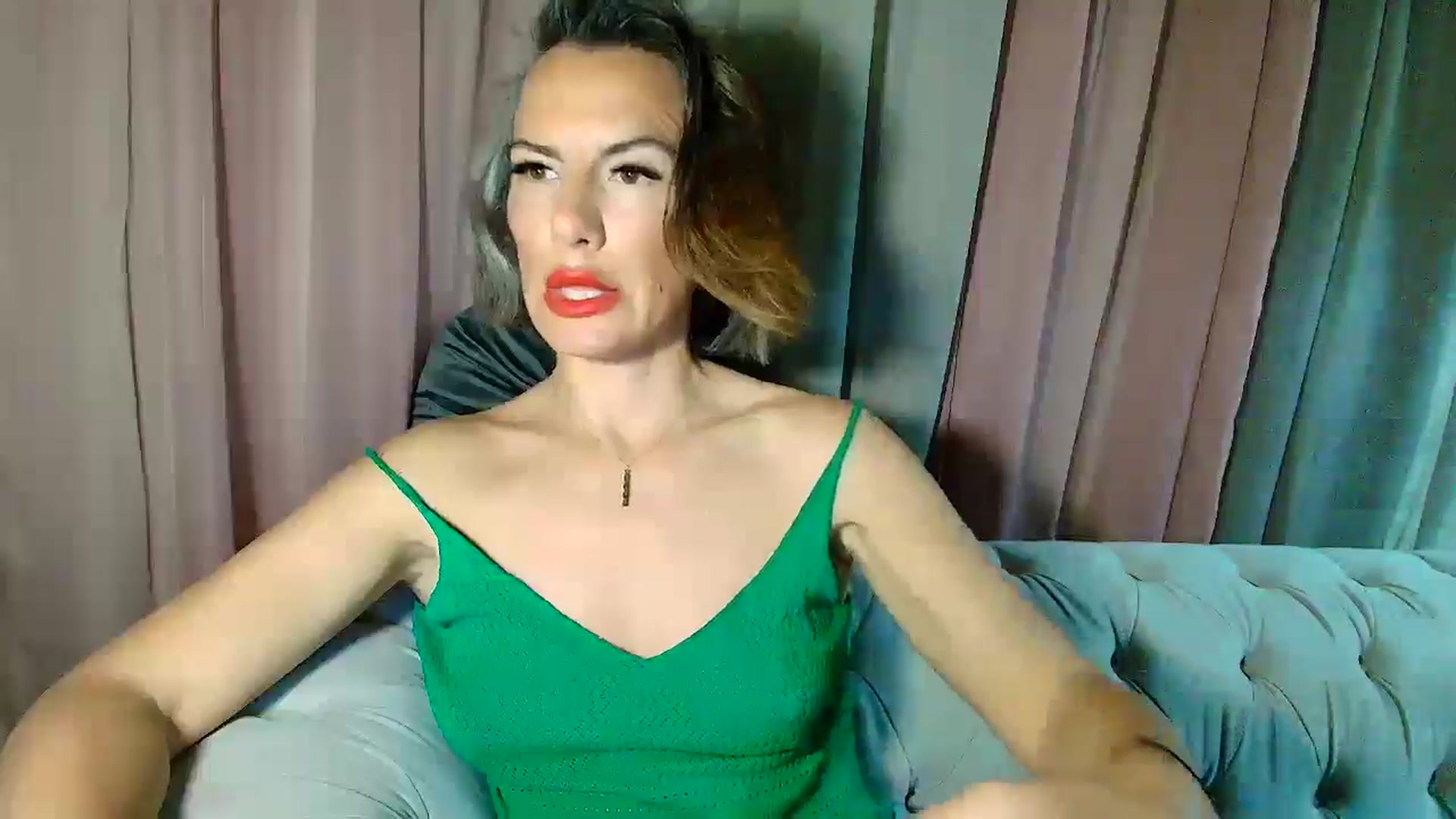 Gallery image thumbnail from Aarte_miss's myfreecams stream on, 03/15/2025, 24:50 image 5 of 20
