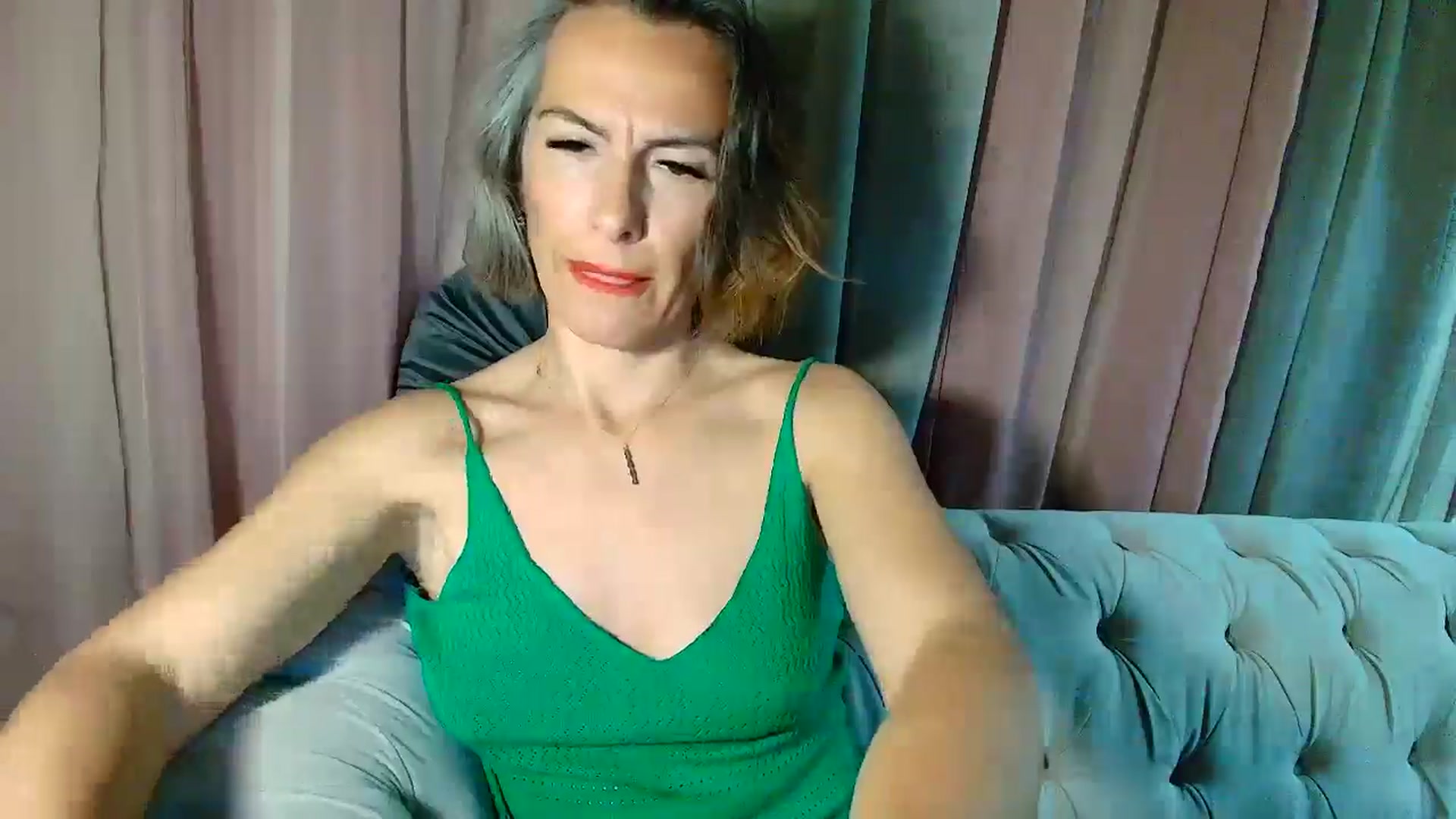 Gallery image thumbnail from Aarte_miss's myfreecams stream on, 03/15/2025, 24:50 image 13 of 20
