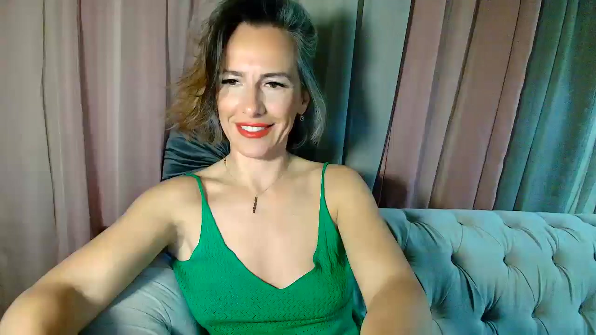 Gallery image thumbnail from Aarte_miss's myfreecams stream on, 03/15/2025, 24:50 image 11 of 20