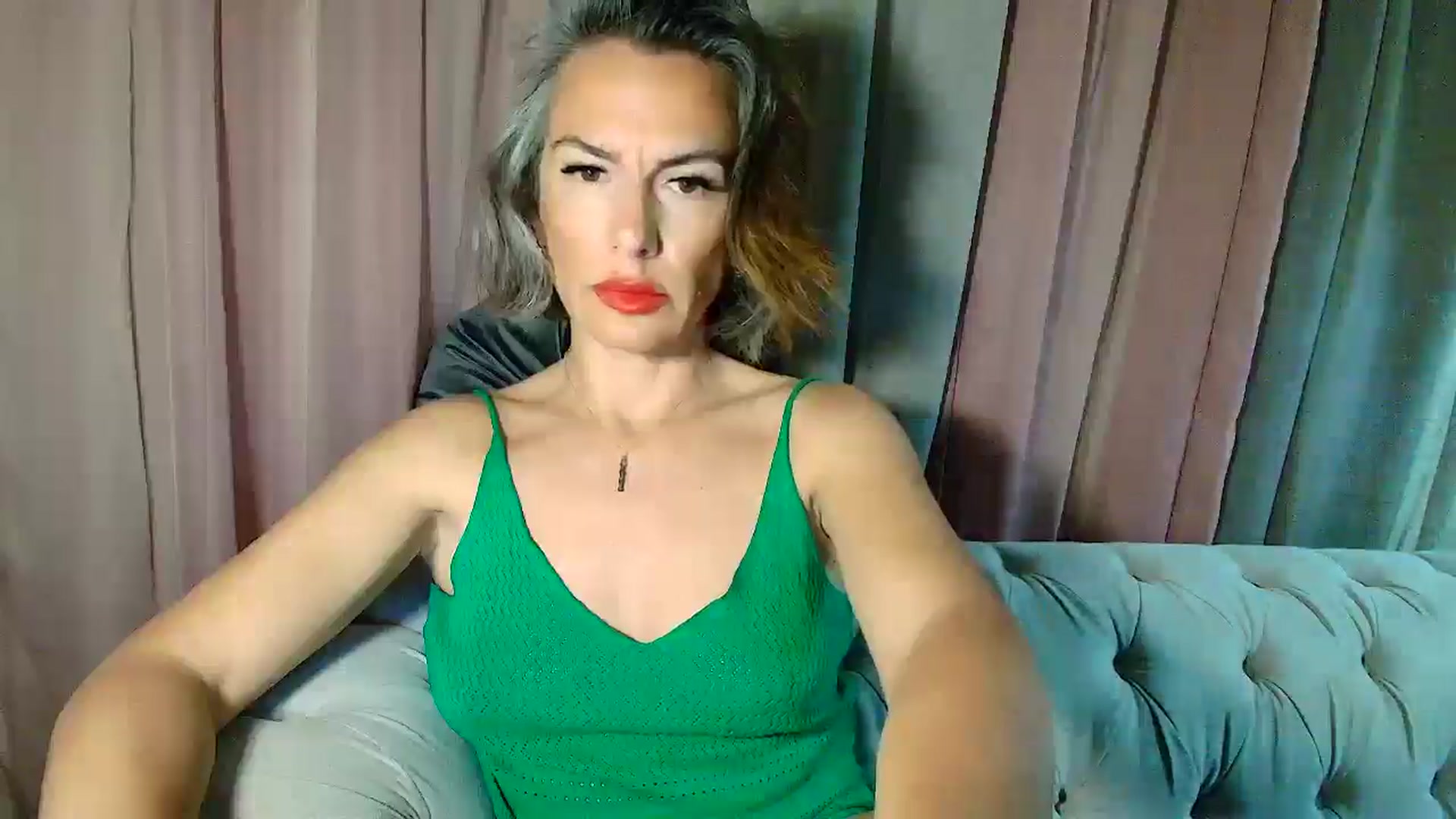 Gallery image thumbnail from Aarte_miss's myfreecams stream on, 03/15/2025, 24:50 image 4 of 20