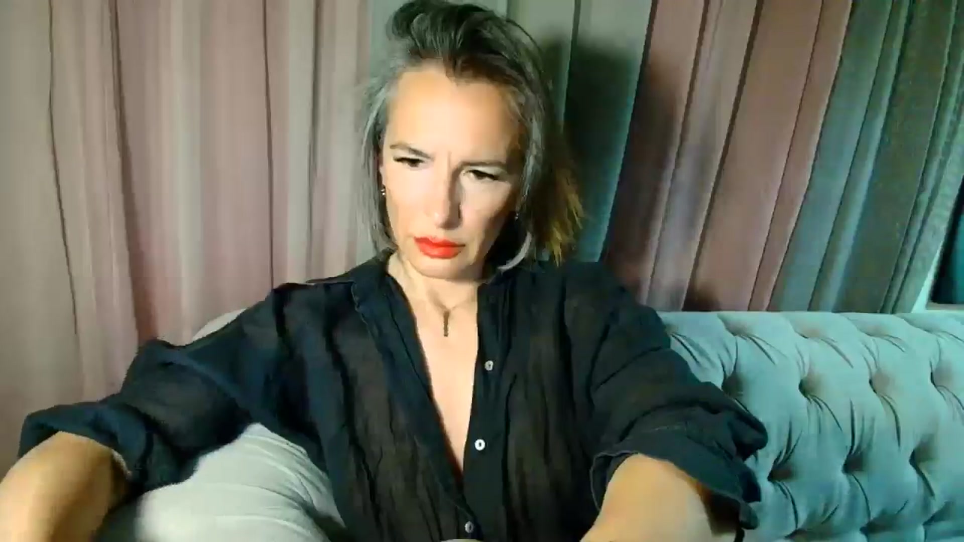 Gallery image thumbnail from Aarte_miss's myfreecams stream on, 03/23/2025, 05:07 image 3 of 20