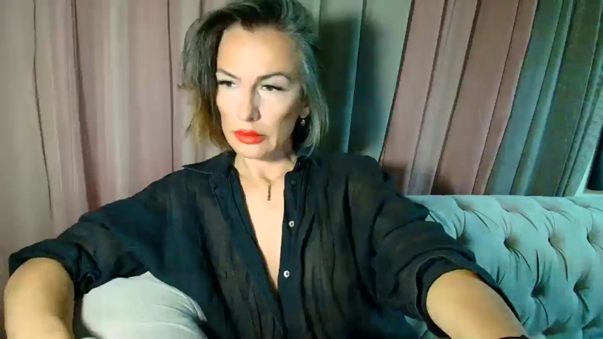 Gallery image thumbnail from Aarte_miss's myfreecams stream on, 03/23/2025, 05:07 image 2 of 20