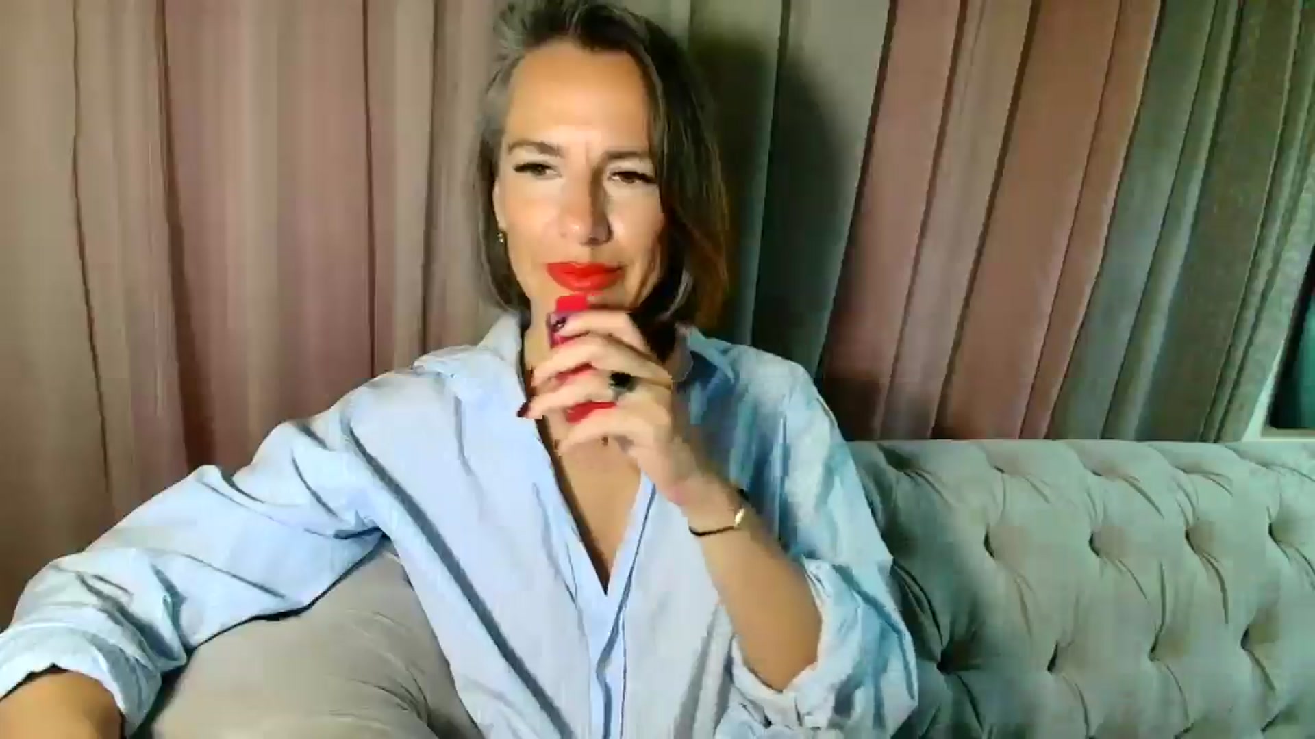 Gallery image thumbnail from Aarte_miss's myfreecams stream on, 03/23/2025, 05:07 image 7 of 20