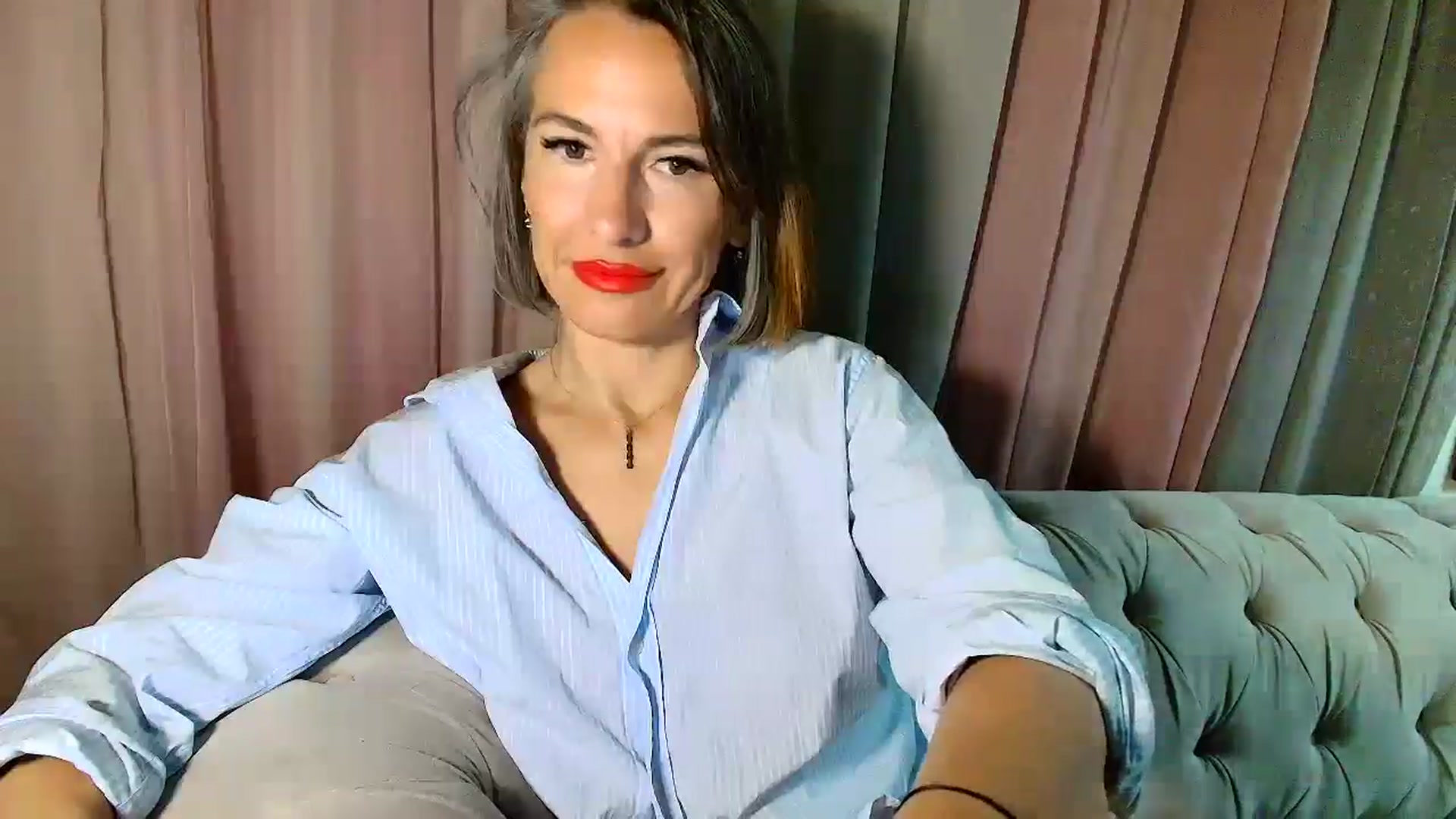 Gallery image thumbnail from Aarte_miss's myfreecams stream on, 03/23/2025, 05:07 image 8 of 20