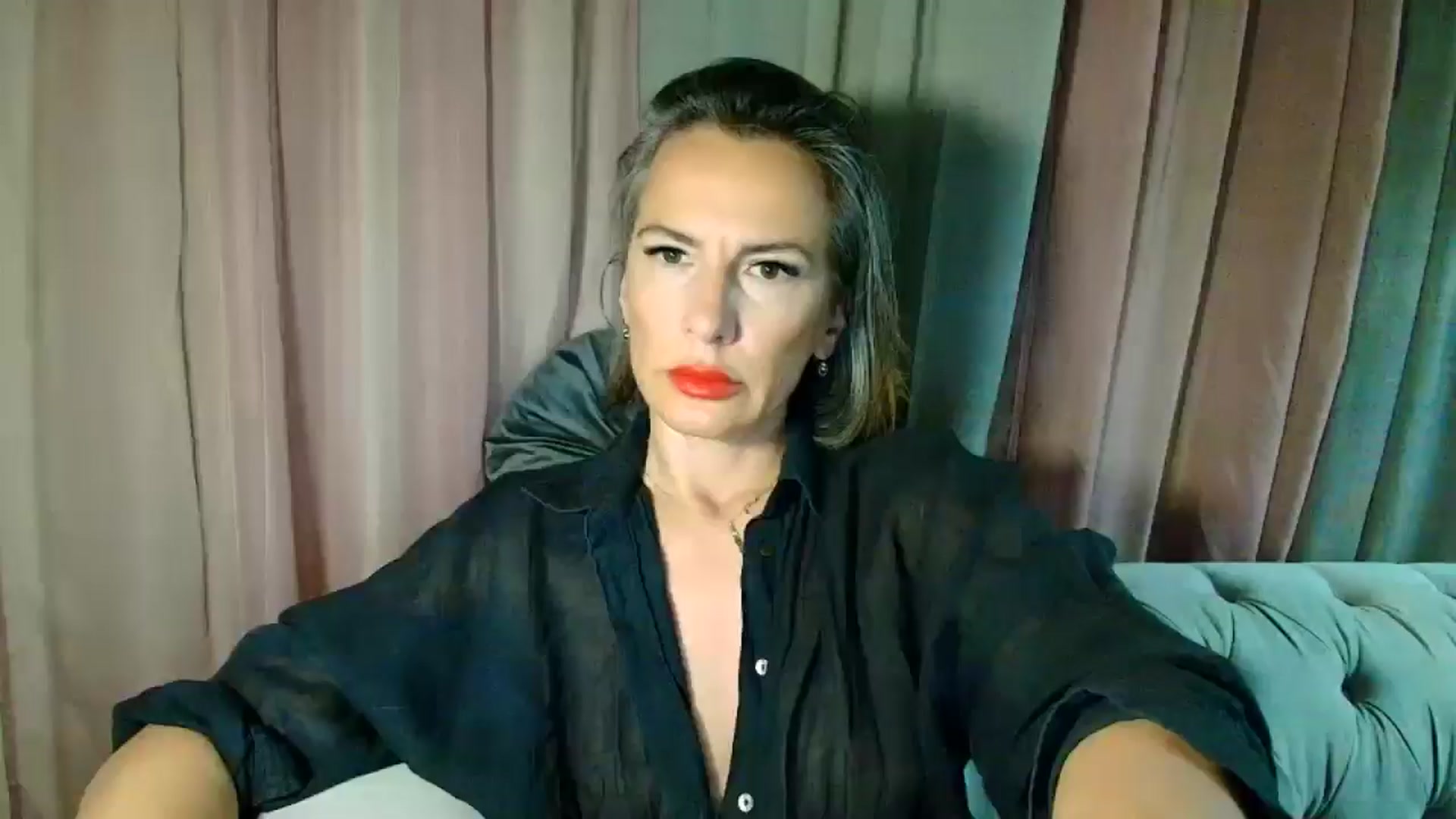 Gallery image thumbnail from Aarte_miss's myfreecams stream on, 03/27/2025, 02:53 image 1 of 20