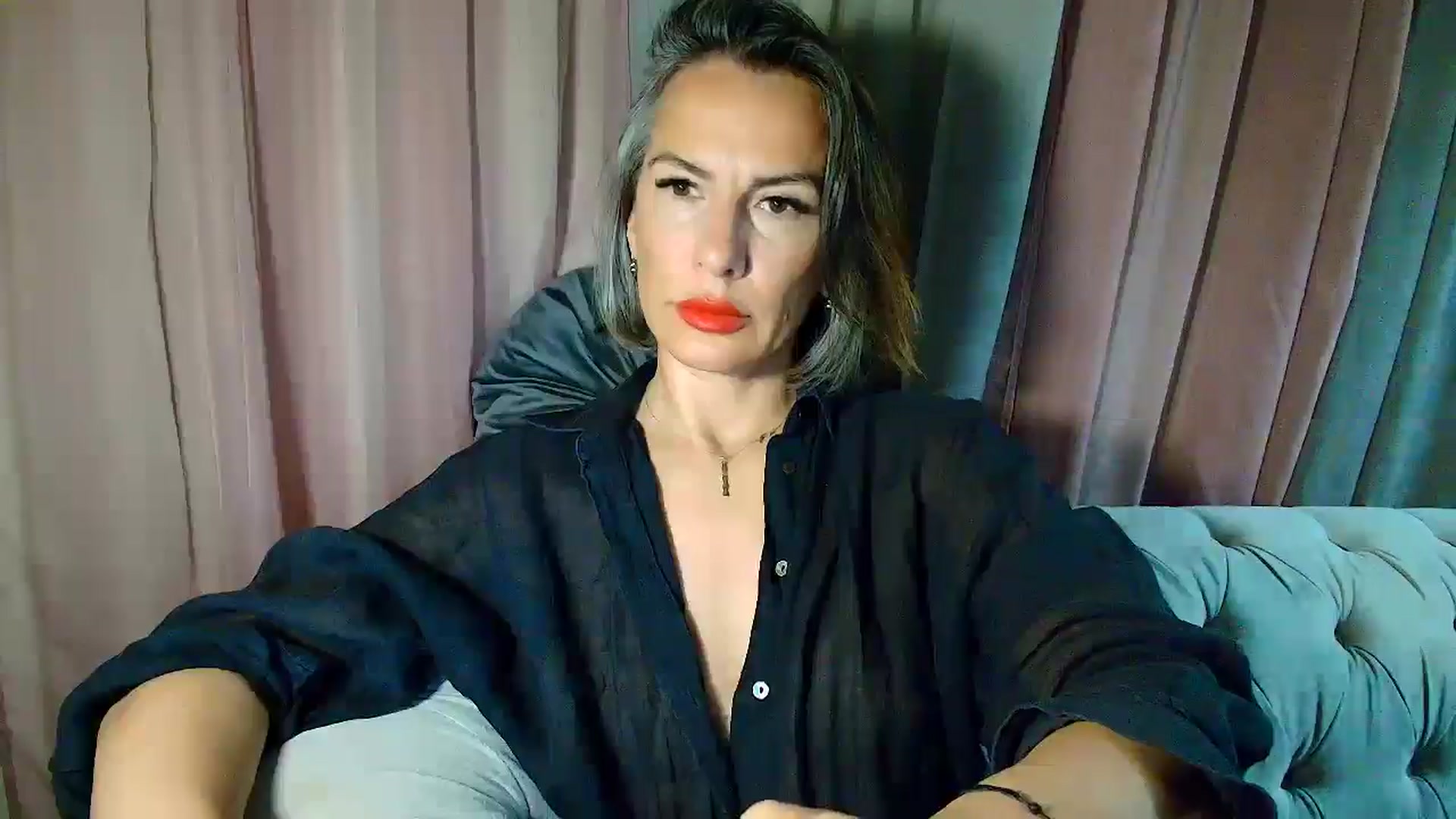 Gallery image thumbnail from Aarte_miss's myfreecams stream on, 03/27/2025, 02:53 image 3 of 20