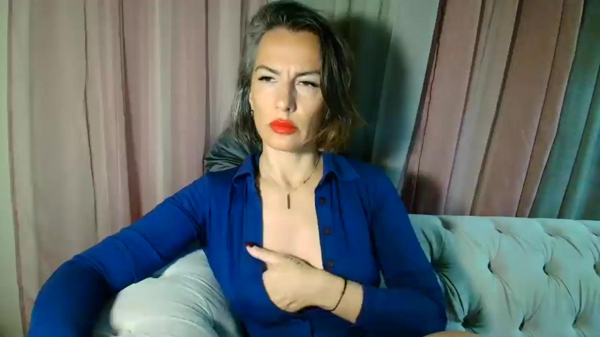 Gallery image thumbnail from Aarte_miss's myfreecams stream on, 03/28/2025, 24:01 image 2 of 20