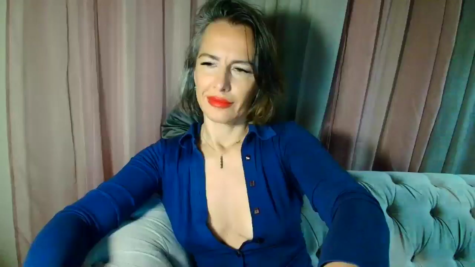 Gallery image thumbnail from Aarte_miss's myfreecams stream on, 03/28/2025, 24:01 image 3 of 20