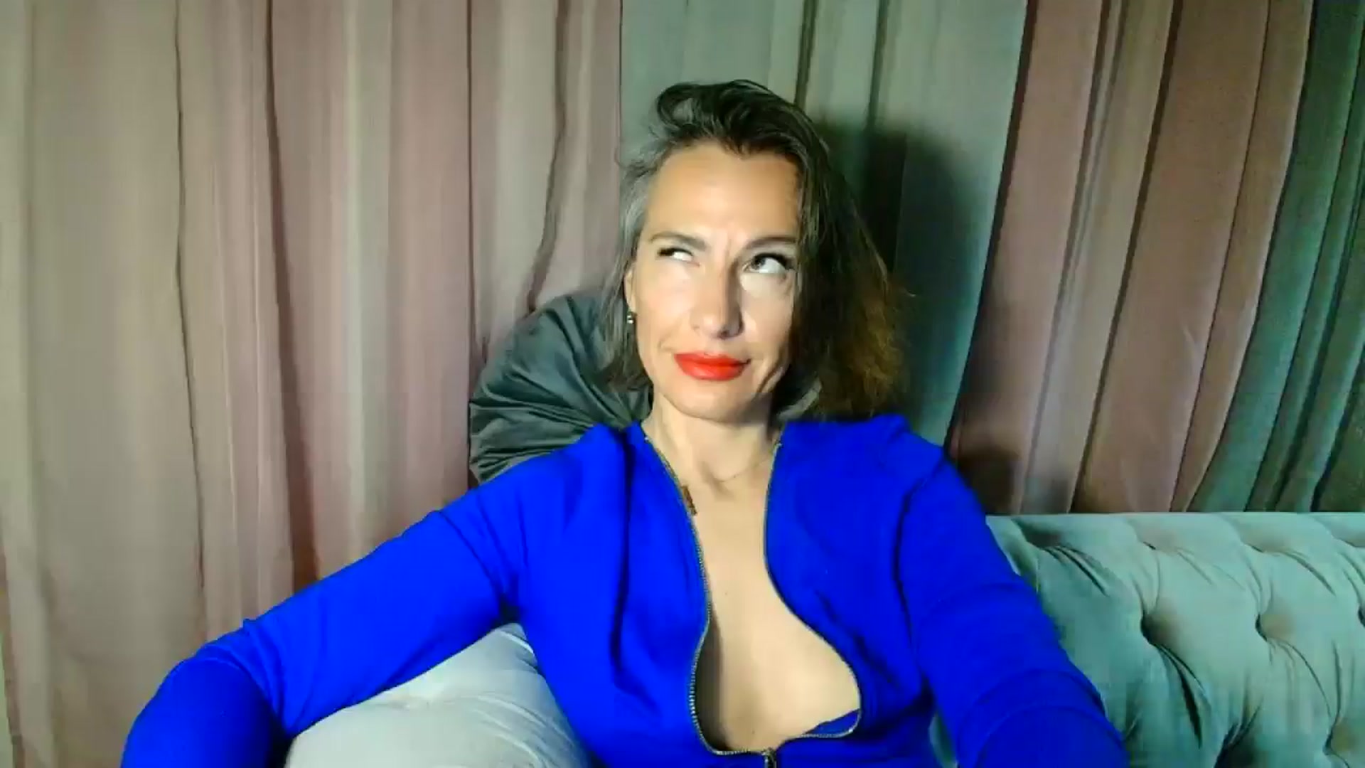 Gallery image thumbnail from Aarte_miss's myfreecams stream on, 03/30/2025, 22:31 image 3 of 20