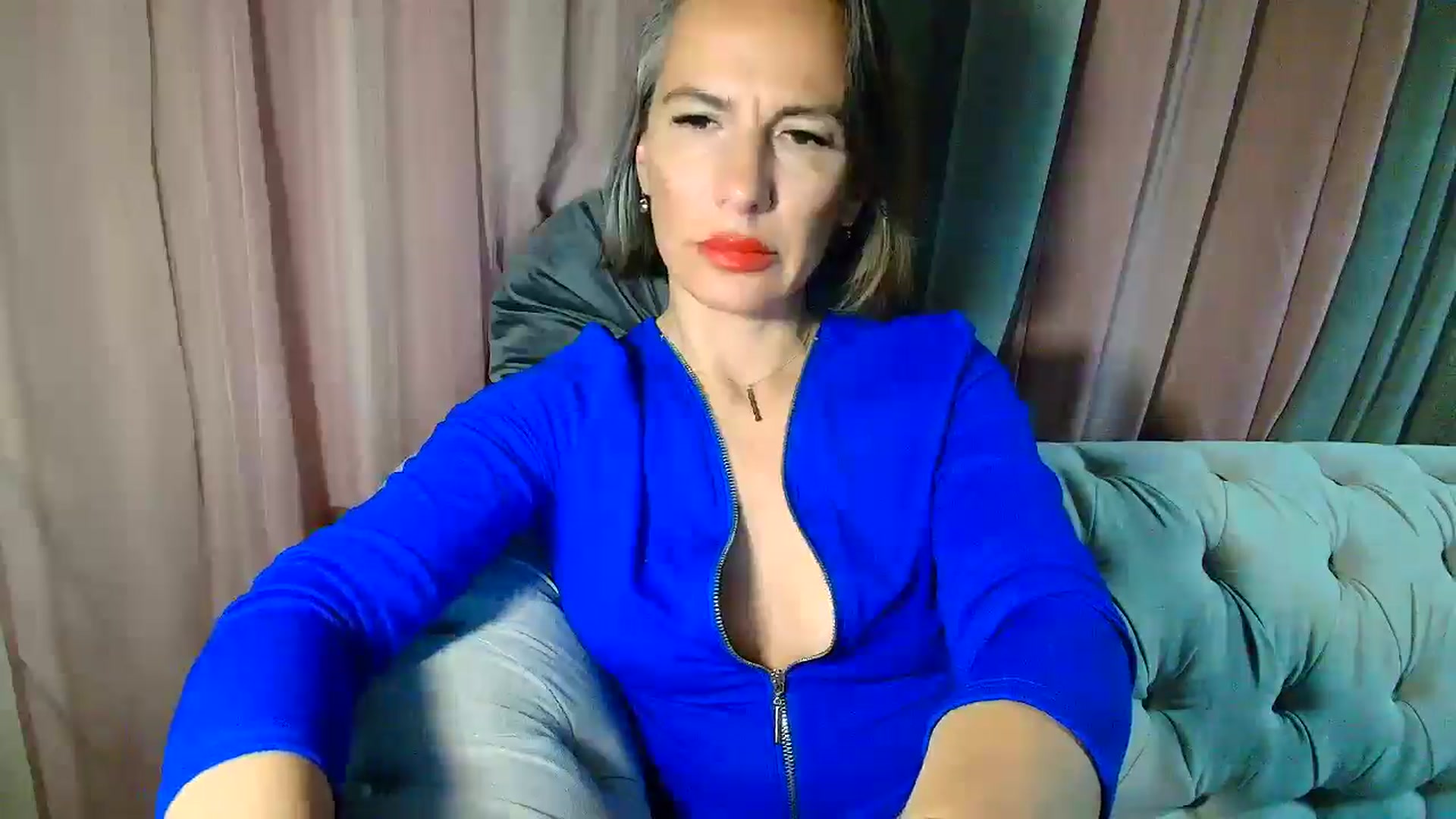 Gallery image thumbnail from Aarte_miss's myfreecams stream on, 03/31/2025, 02:24 image 11 of 20