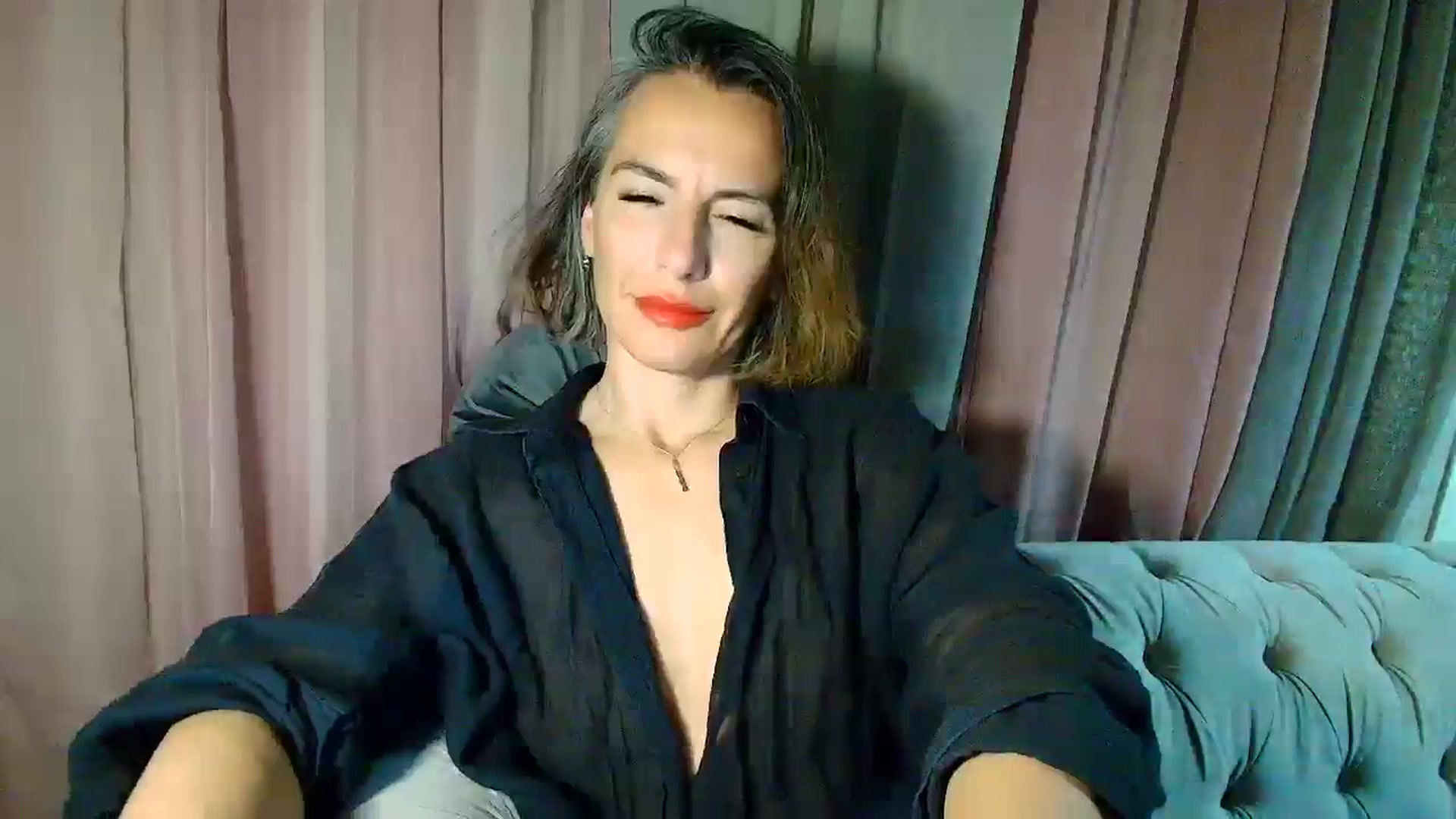 Gallery image thumbnail from Aarte_miss's myfreecams stream on, 04/01/2025, 24:10 image 13 of 20
