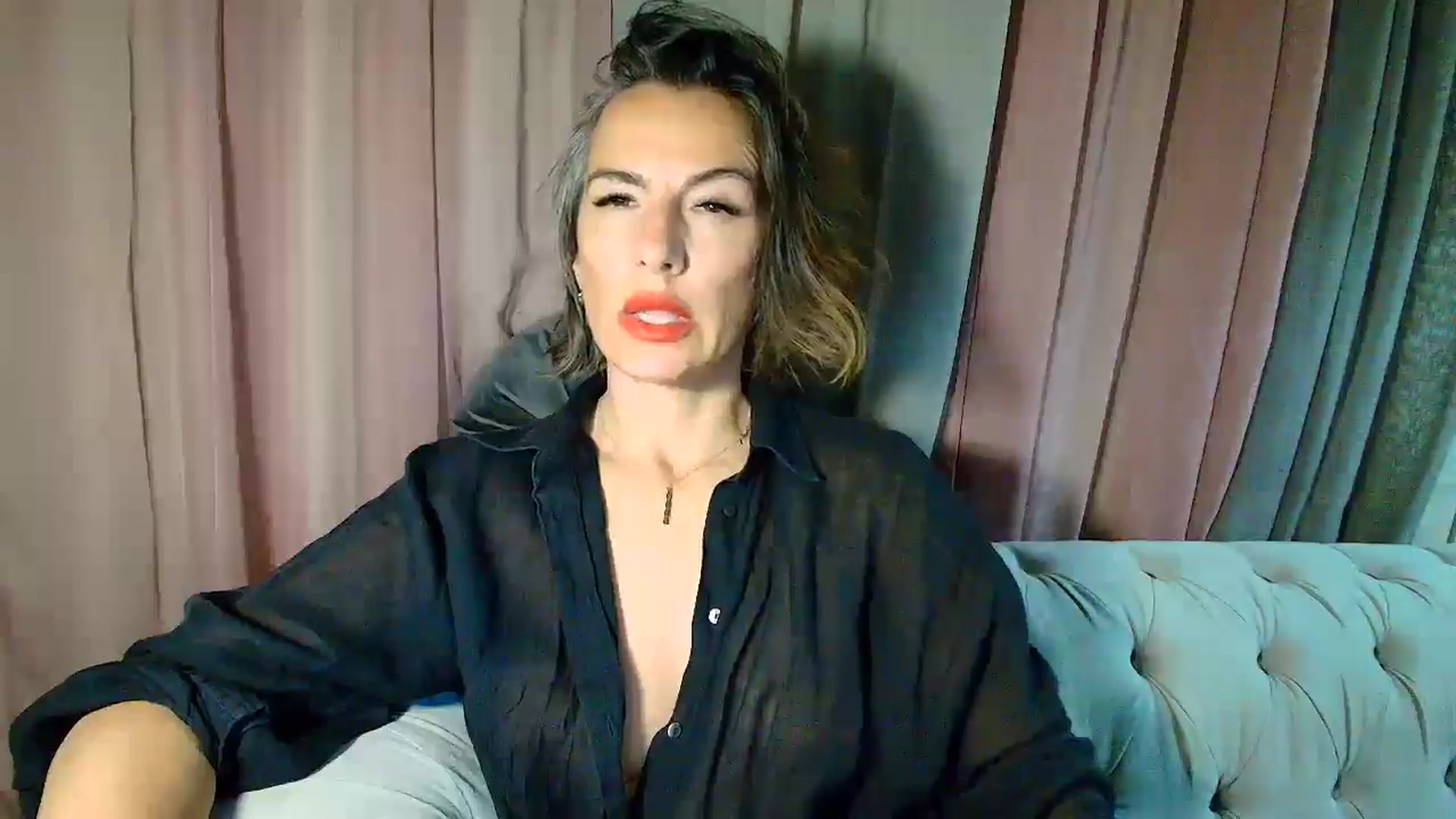 Gallery image thumbnail from Aarte_miss's myfreecams stream on, 04/01/2025, 01:37 image 5 of 20