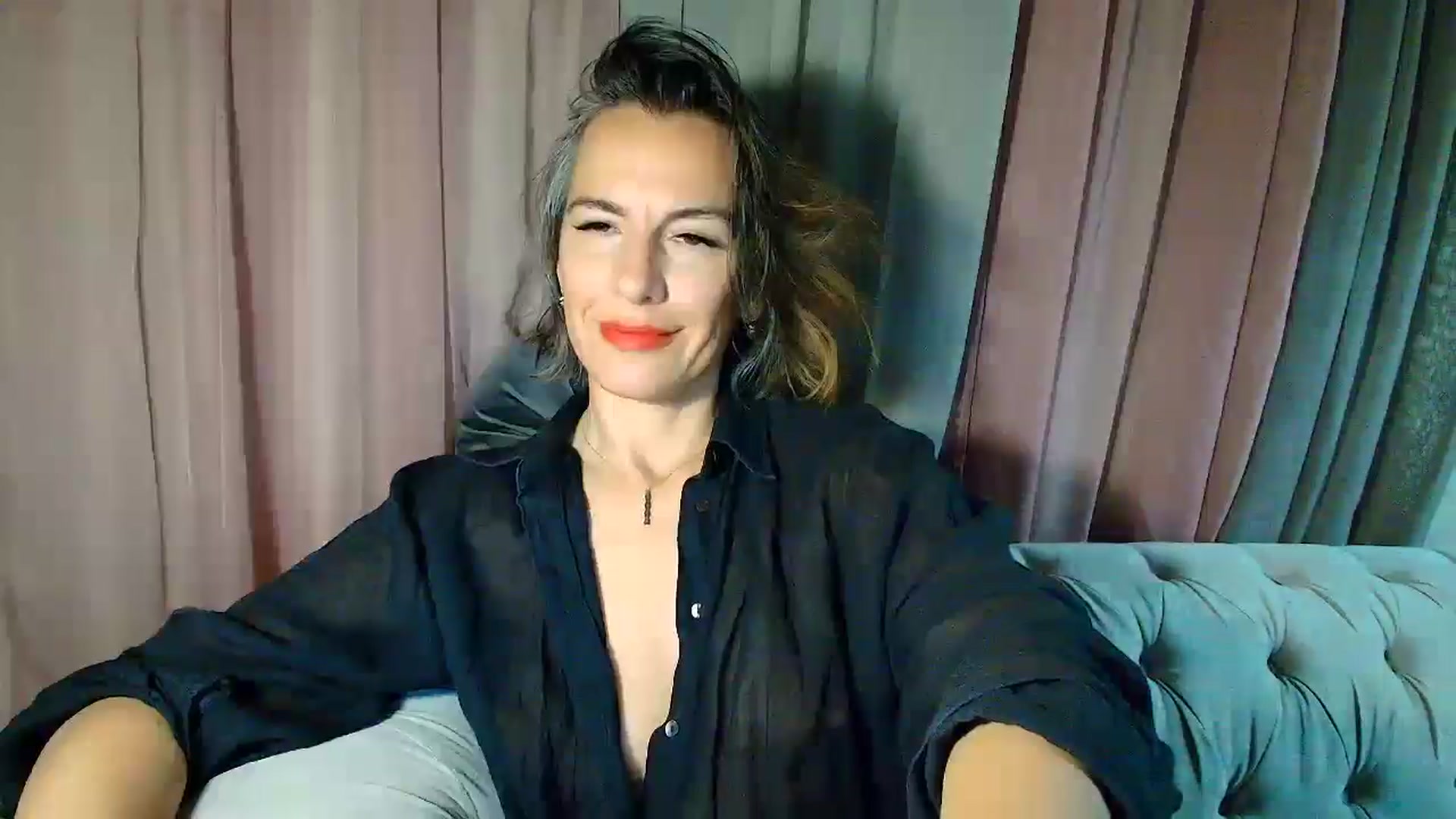 Gallery image thumbnail from Aarte_miss's myfreecams stream on, 04/01/2025, 01:37 image 7 of 20