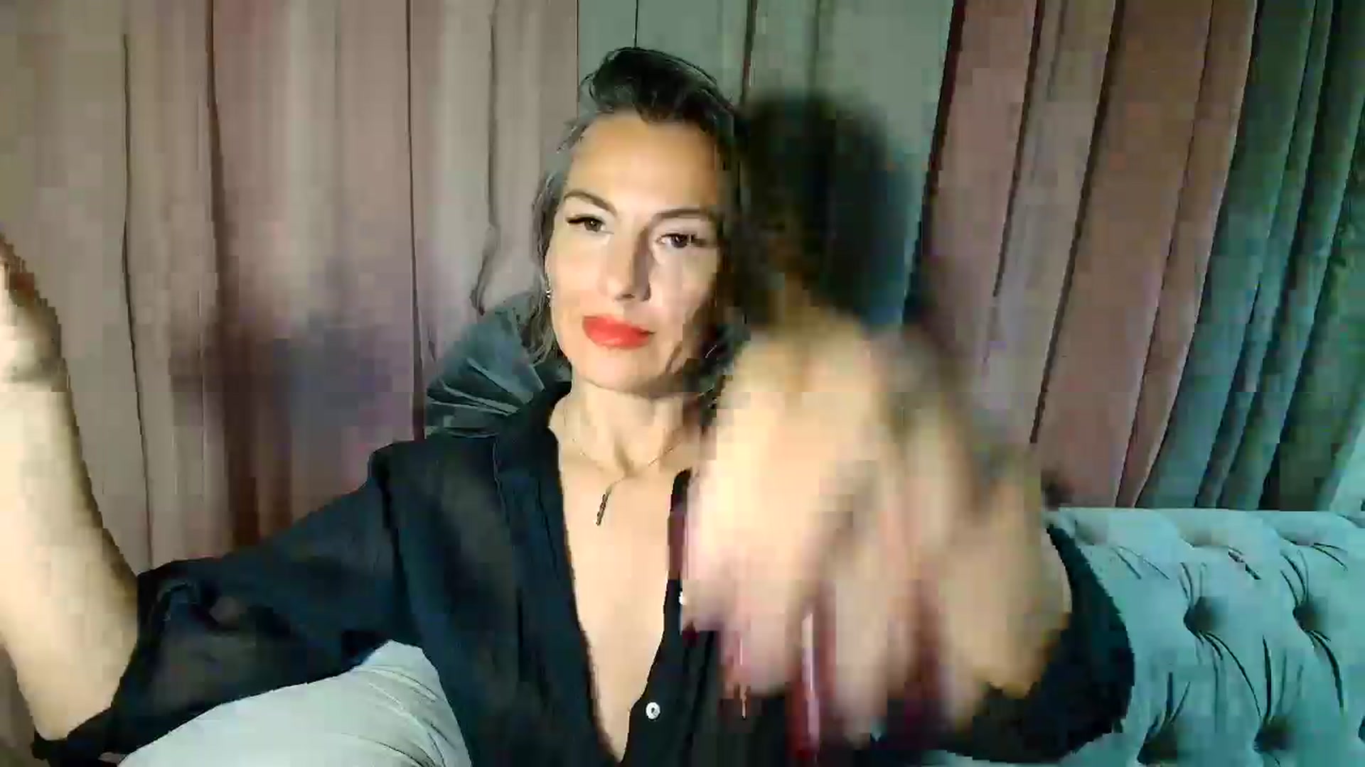 Gallery image thumbnail from Aarte_miss's myfreecams stream on, 04/01/2025, 01:37 image 11 of 20