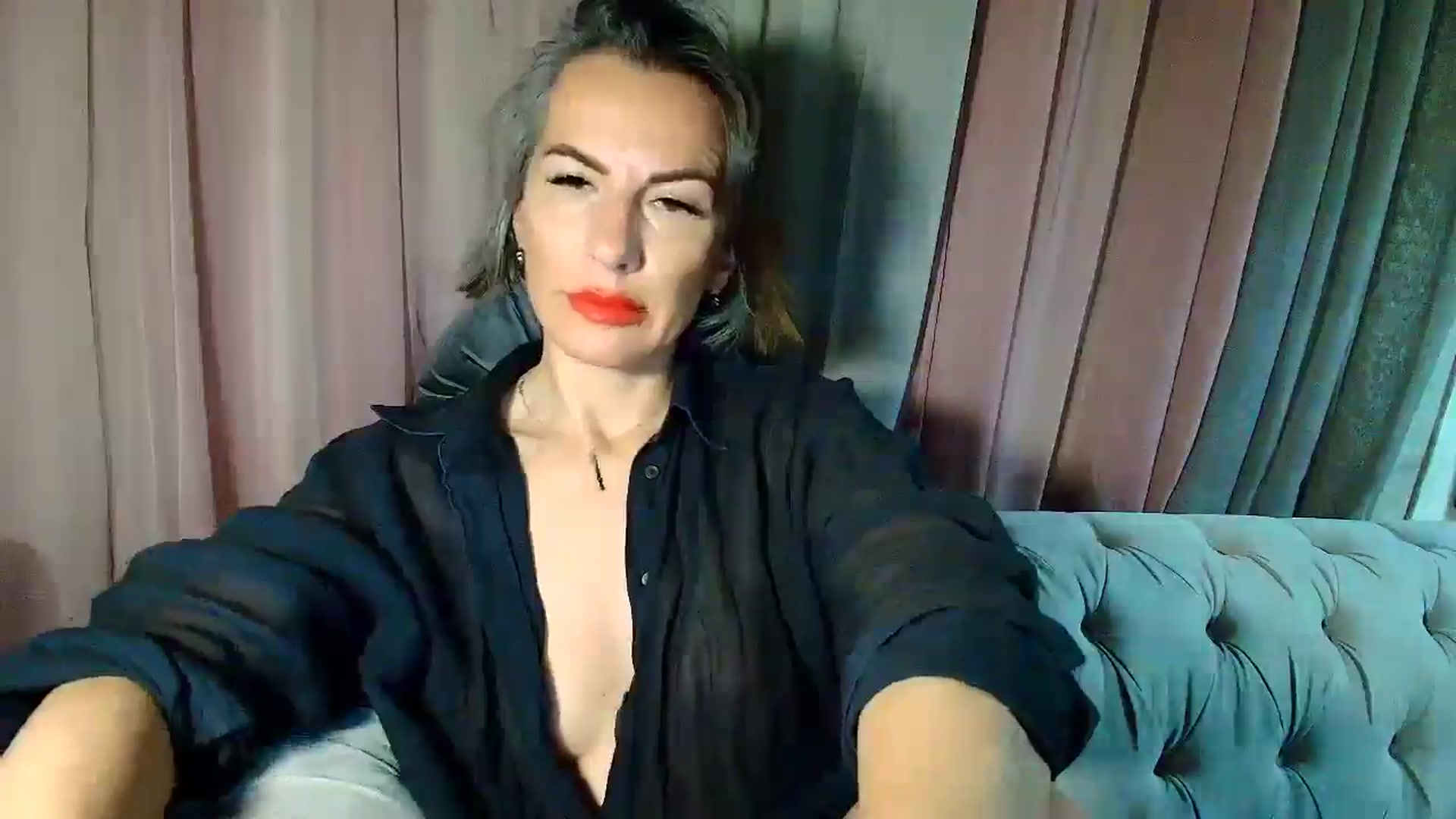 Gallery image thumbnail from Aarte_miss's myfreecams stream on, 04/04/2025, 24:01 image 18 of 20