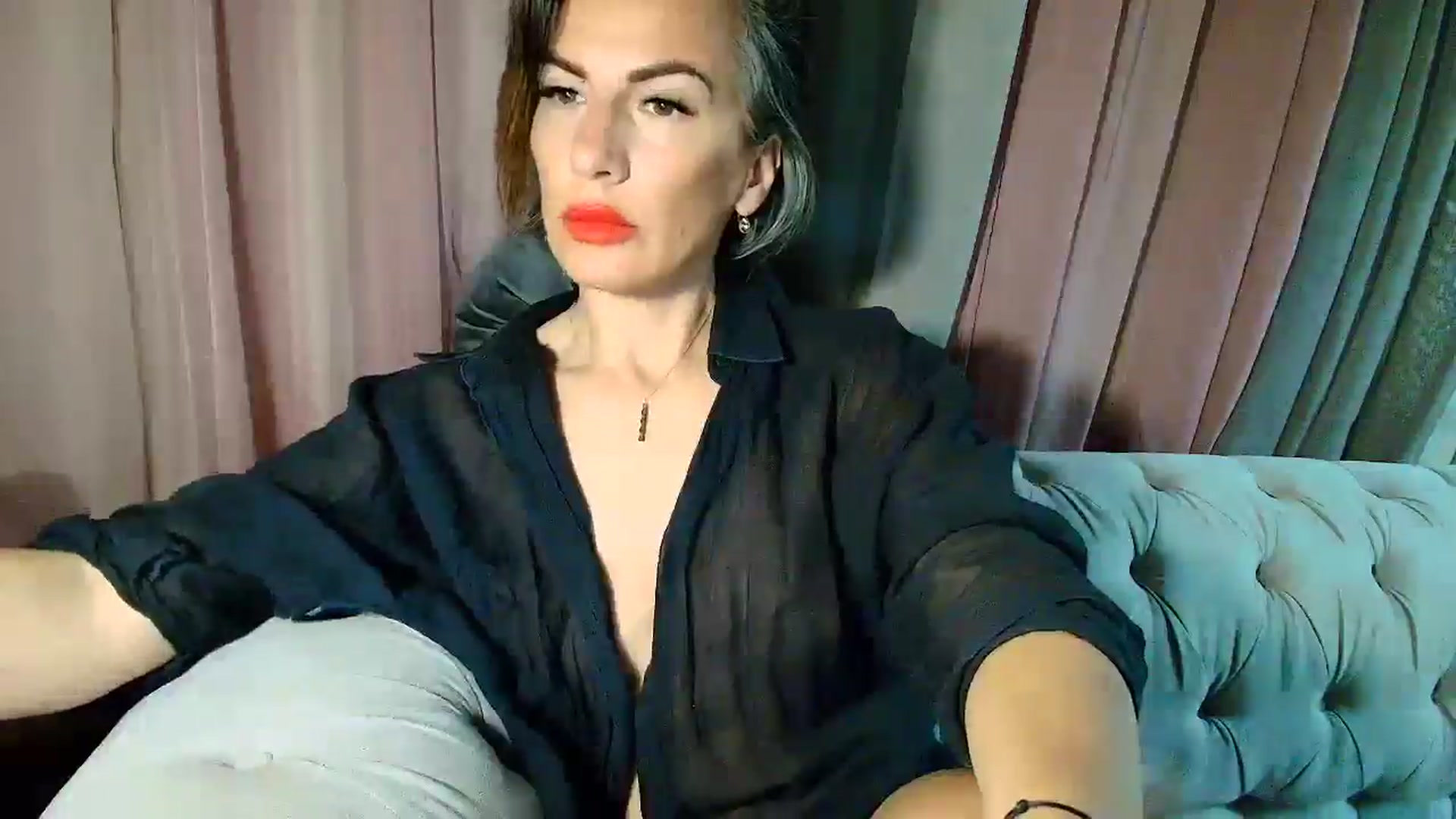 Gallery image thumbnail from Aarte_miss's myfreecams stream on, 04/04/2025, 24:01 image 7 of 20