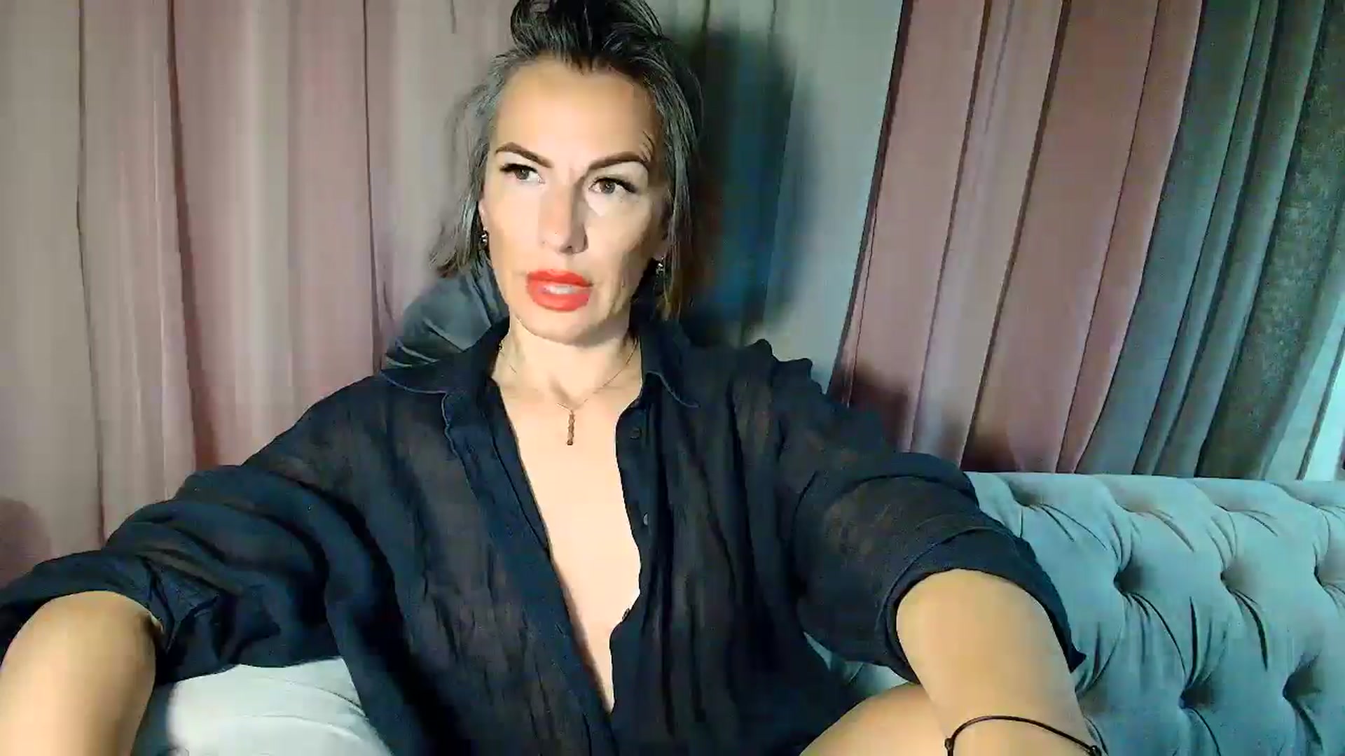 Gallery image thumbnail from Aarte_miss's myfreecams stream on, 04/04/2025, 24:01 image 17 of 20
