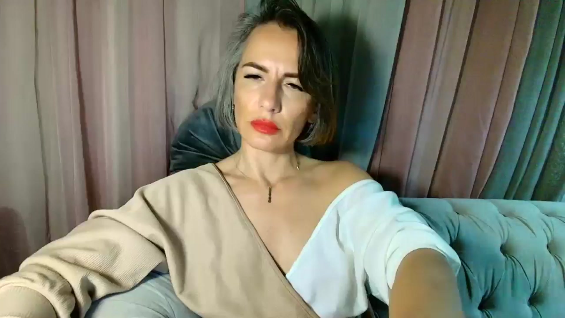 Gallery image thumbnail from Aarte_miss's myfreecams stream on, 04/05/2025, 24:10 image 20 of 20