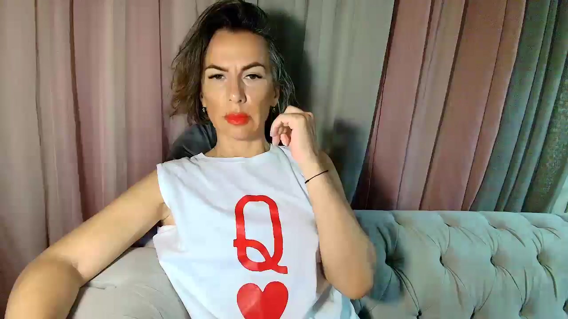 Gallery image thumbnail from Aarte_miss's myfreecams stream on, 04/05/2025, 21:43 image 17 of 20