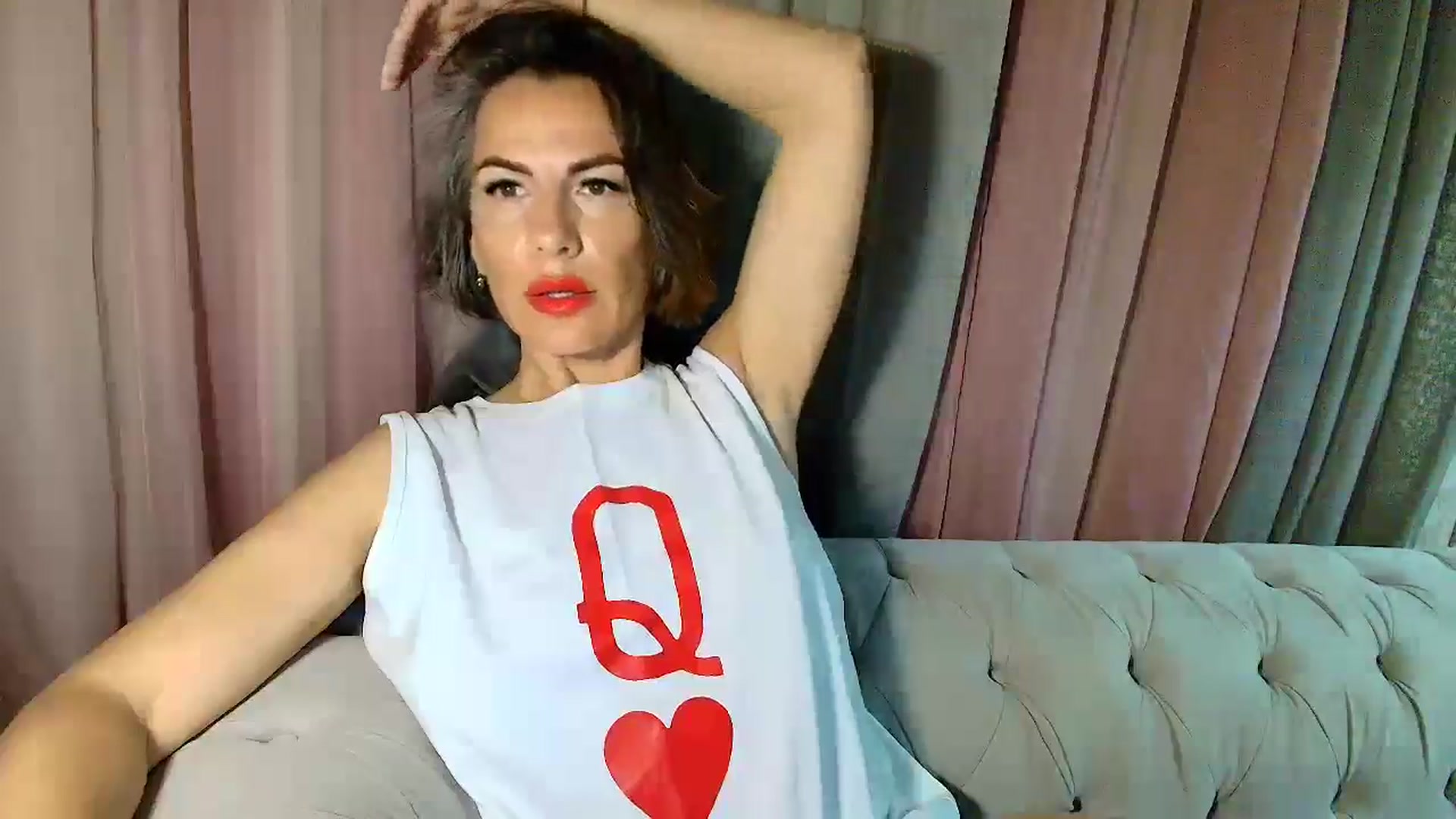 Gallery image thumbnail from Aarte_miss's myfreecams stream on, 04/05/2025, 21:43 image 14 of 20