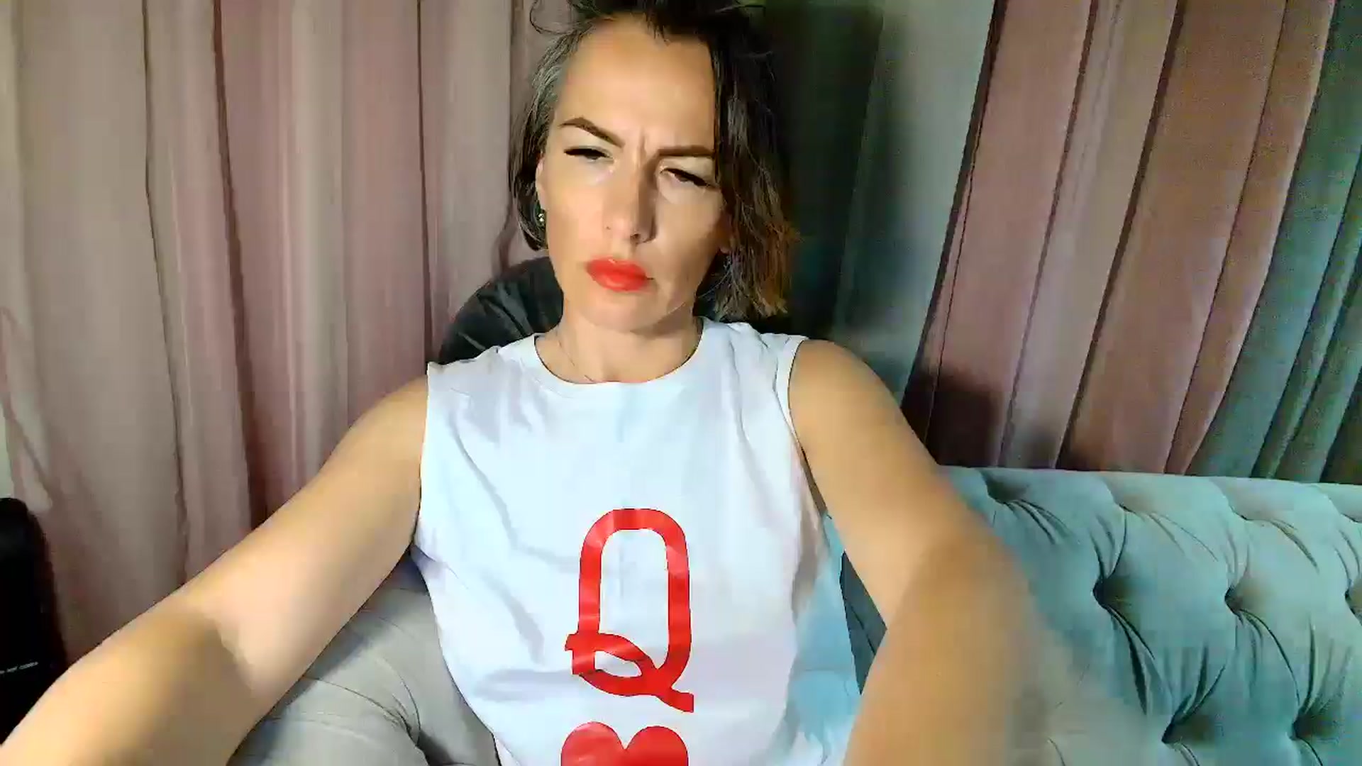 Gallery image thumbnail from Aarte_miss's myfreecams stream on, 04/06/2025, 04:11 image 16 of 20