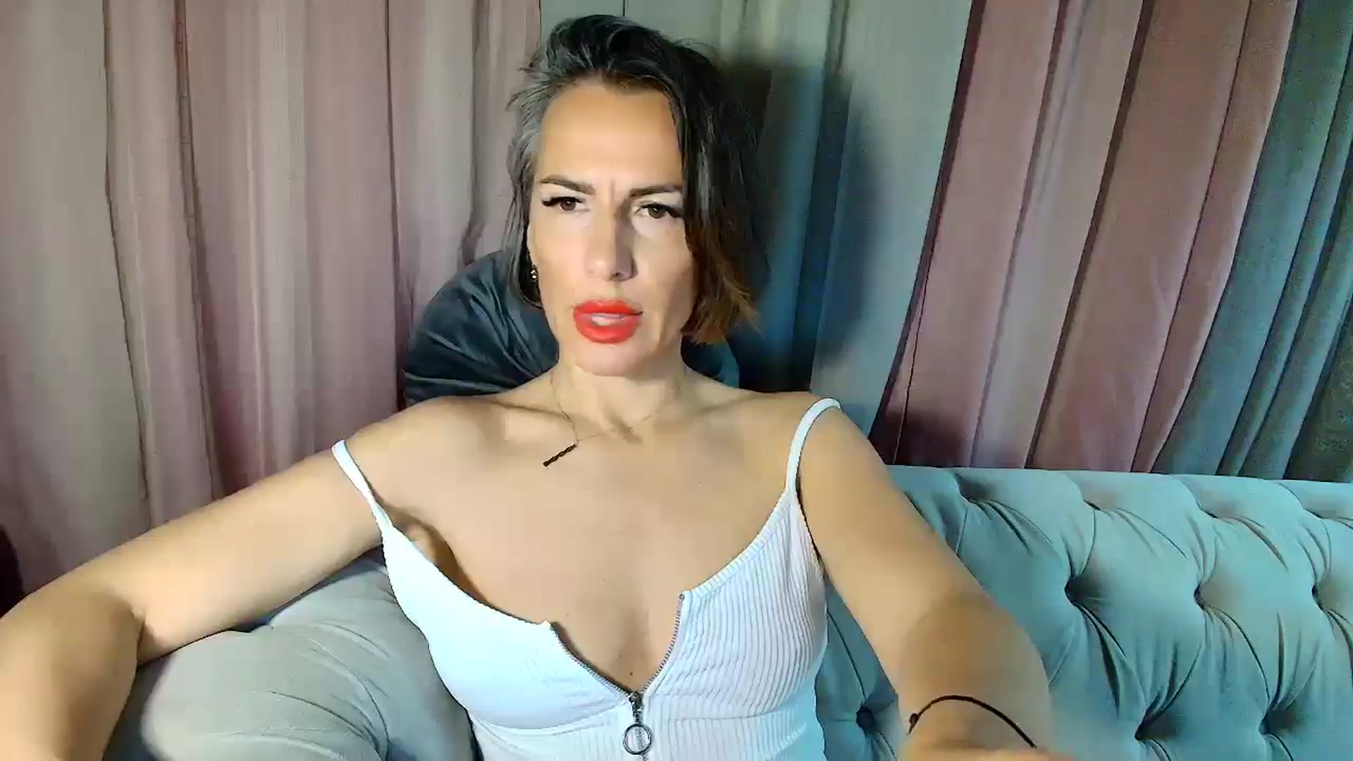 Gallery image thumbnail from Aarte_miss's myfreecams stream on, 04/12/2025, 24:00 image 3 of 20