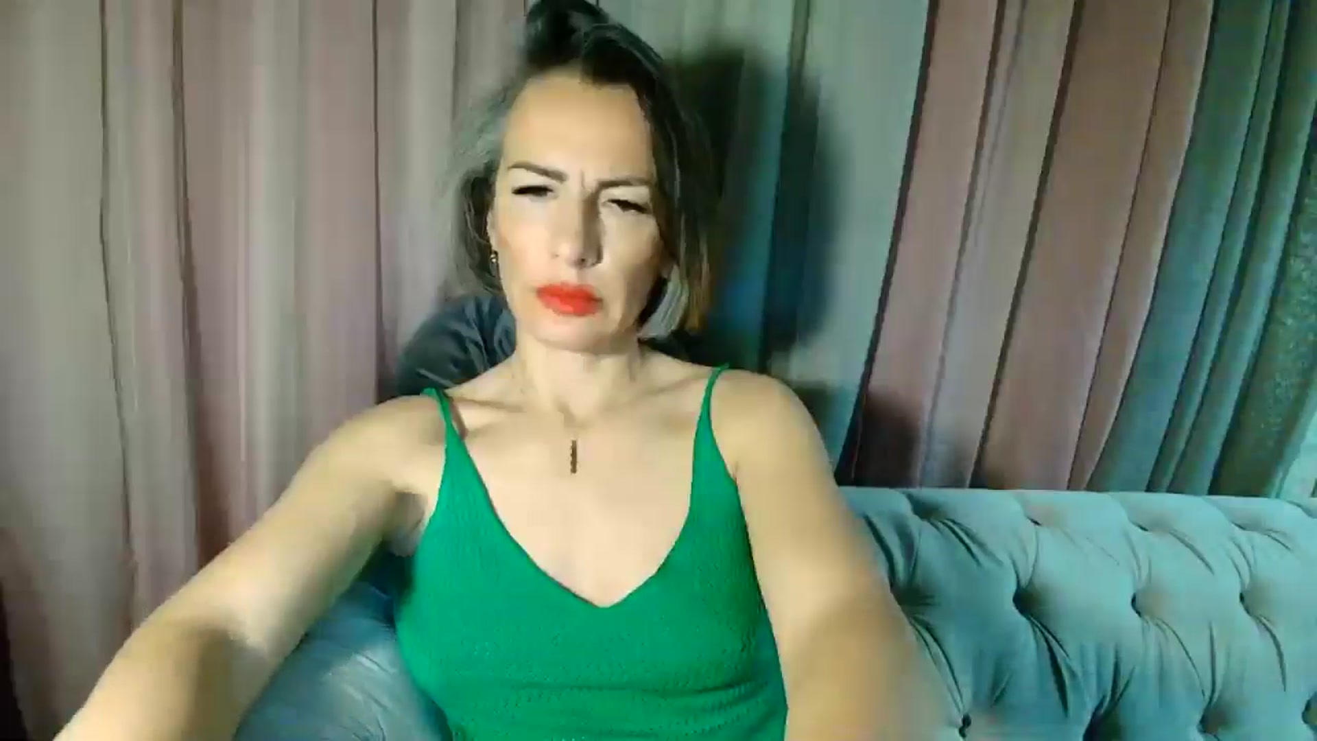 Gallery image thumbnail from Aarte_miss's myfreecams stream on, 04/13/2025, 24:36 image 15 of 20