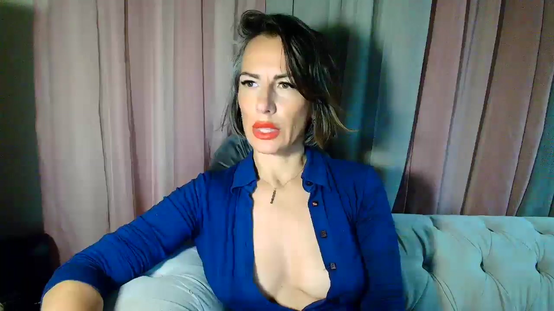Gallery image thumbnail from Aarte_miss's myfreecams stream on, 04/30/2025, 01:34 image 18 of 20