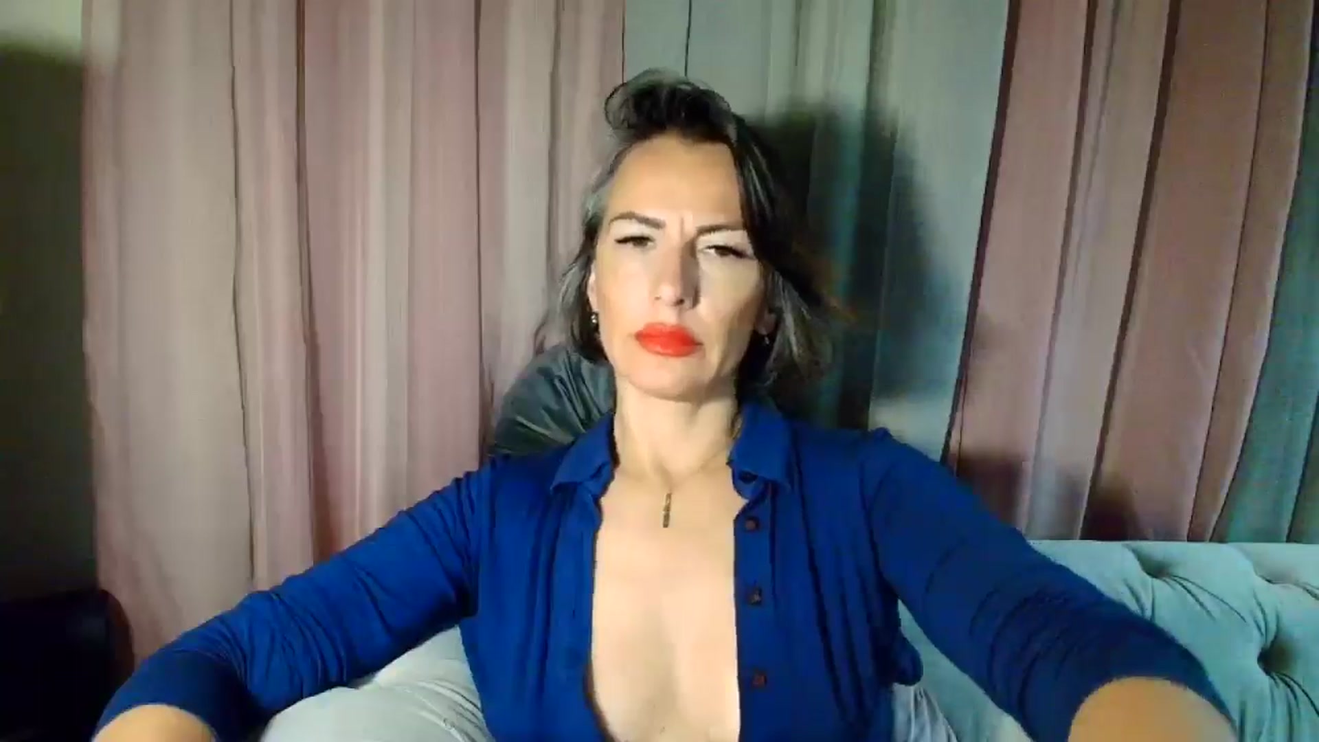 Gallery image thumbnail from Aarte_miss's myfreecams stream on, 04/30/2025, 02:15 image 2 of 20