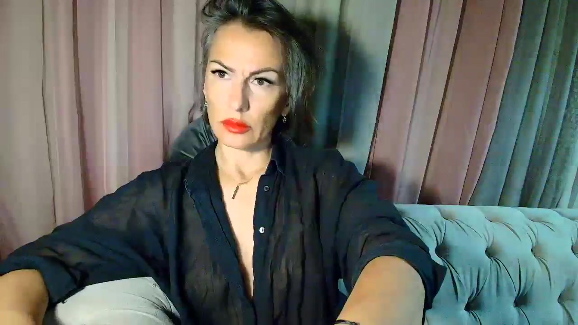Gallery image thumbnail from Aarte_miss's myfreecams stream on, 05/01/2025, 24:17 image 2 of 20