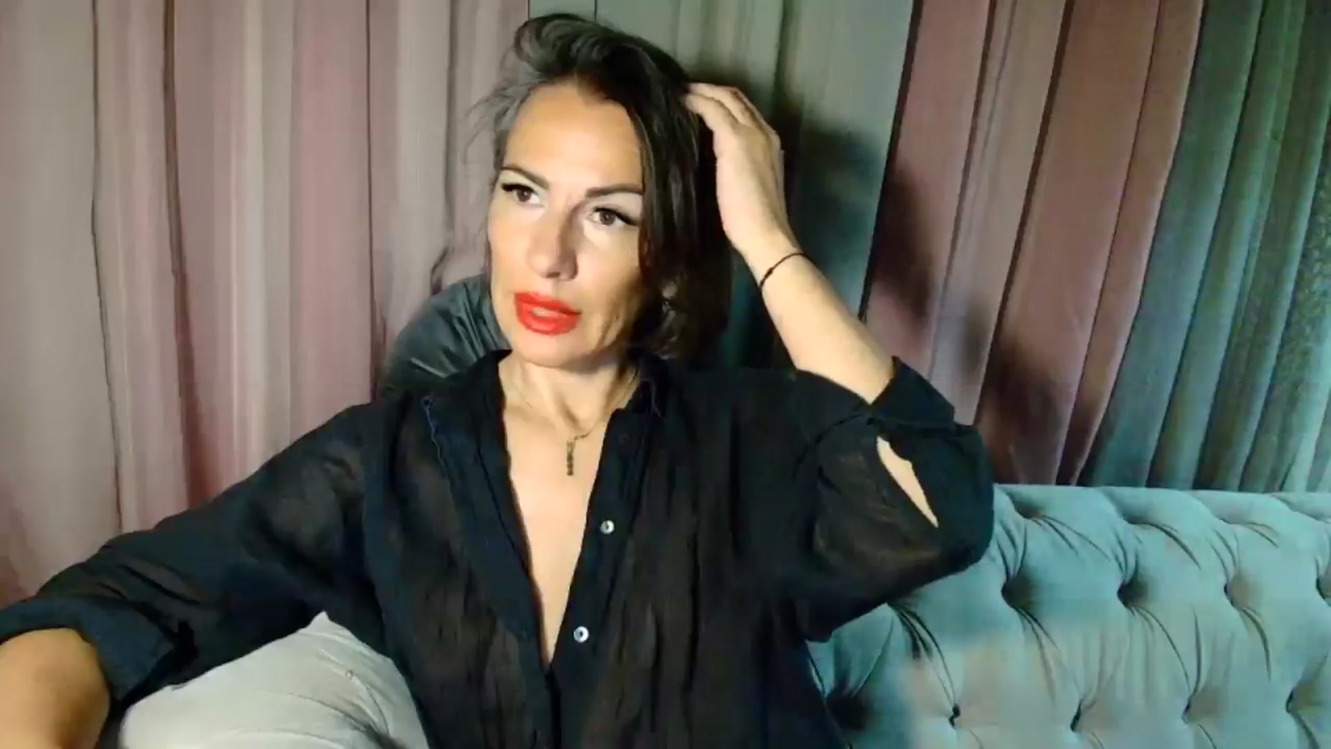 Gallery image thumbnail from Aarte_miss's myfreecams stream on, 05/01/2025, 24:17 image 7 of 20