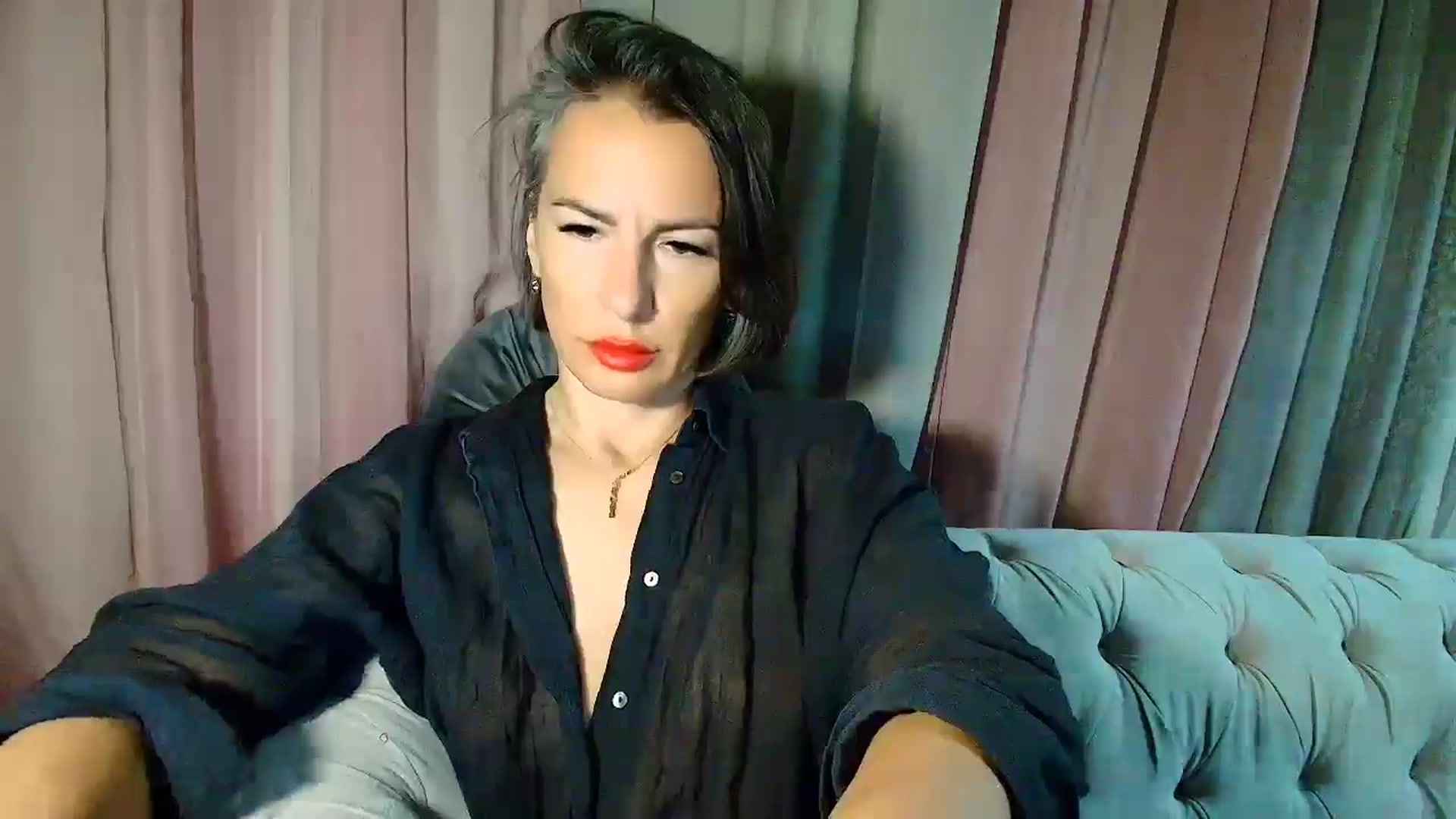 Gallery image thumbnail from Aarte_miss's myfreecams stream on, 05/01/2025, 24:17 image 5 of 20
