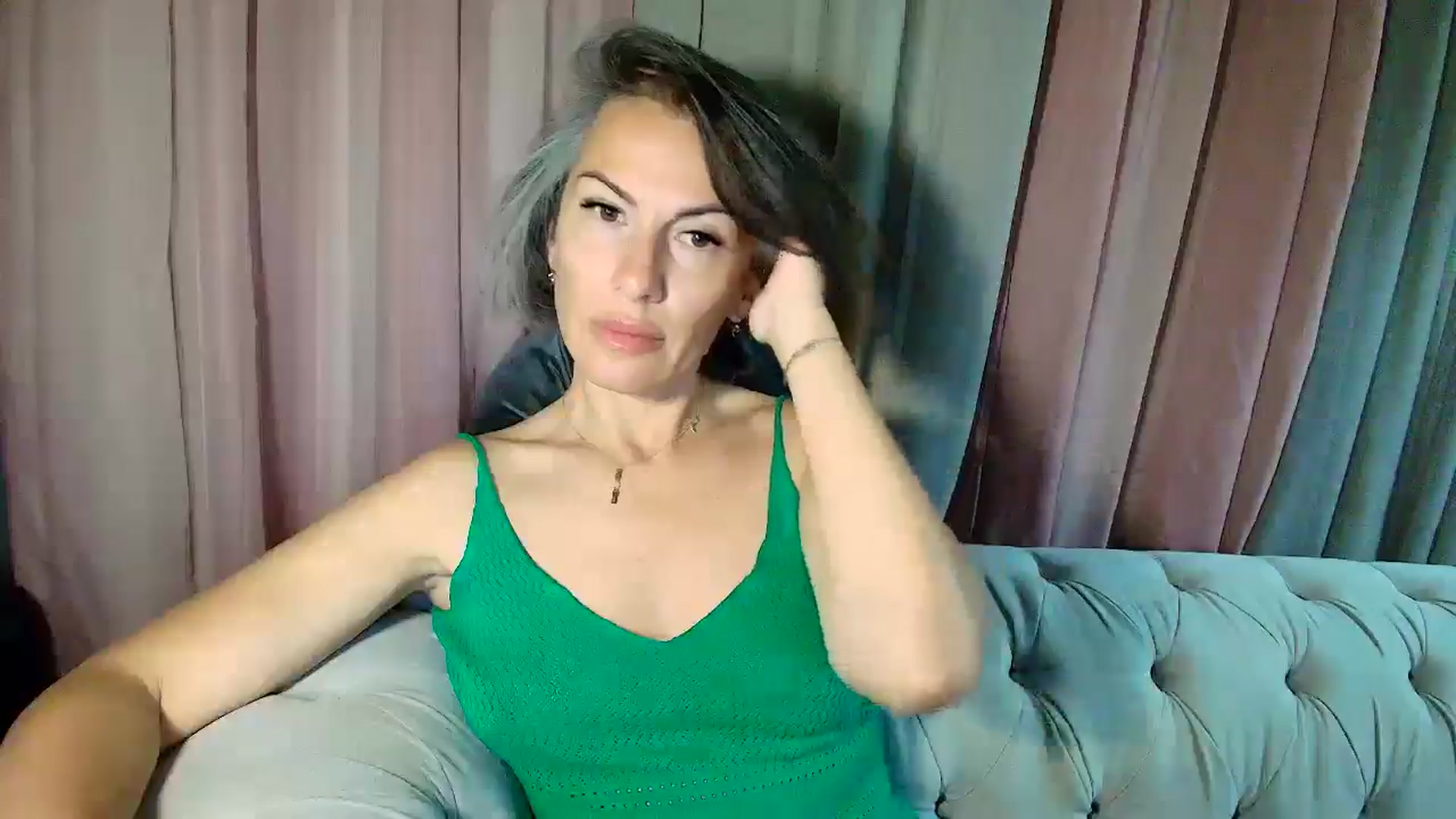 Gallery image thumbnail from Aarte_miss's myfreecams stream on, 05/04/2025, 01:35 image 4 of 20