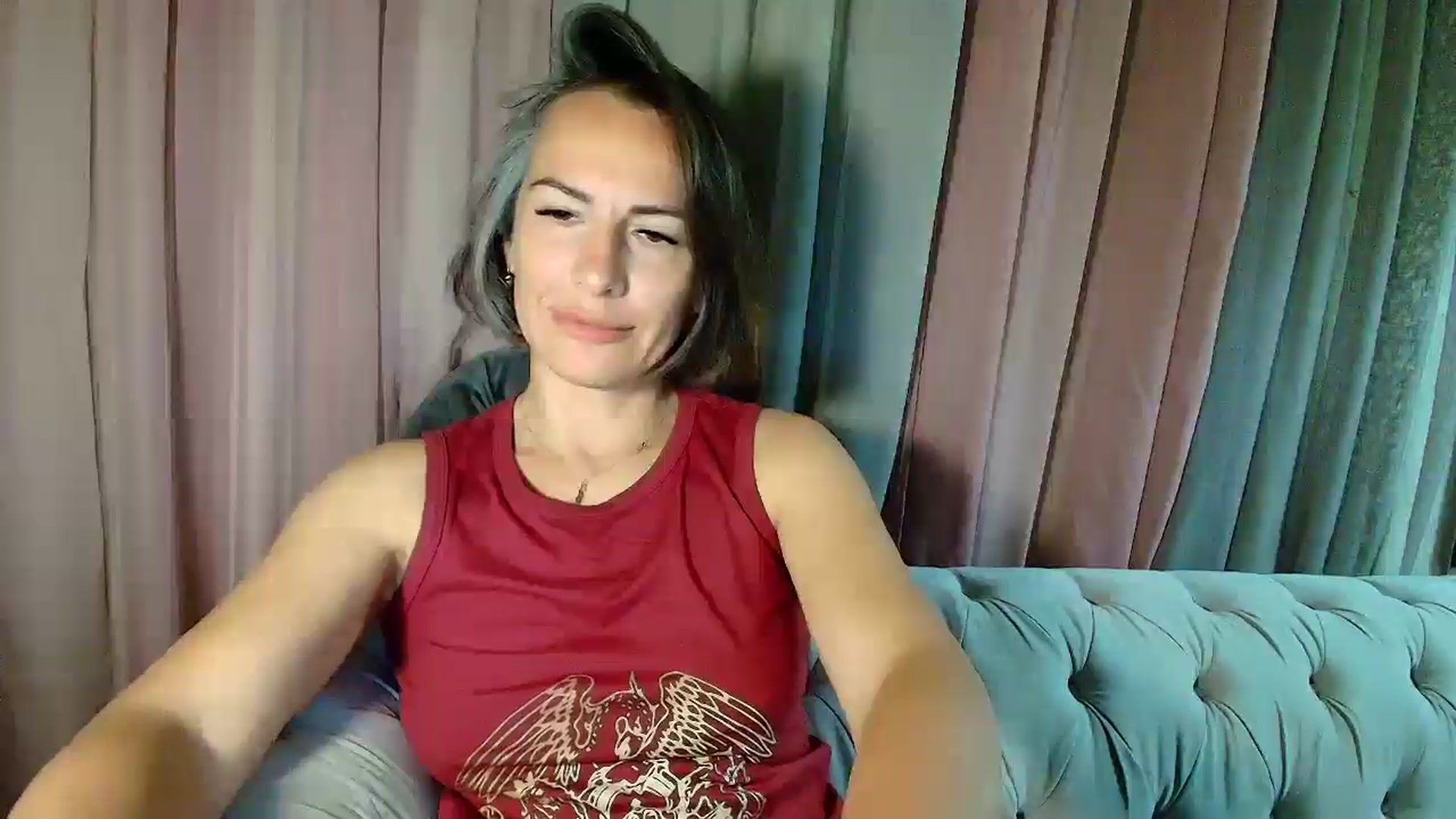 Gallery image thumbnail from Aarte_miss's myfreecams stream on, 05/14/2025, 24:02 image 16 of 20