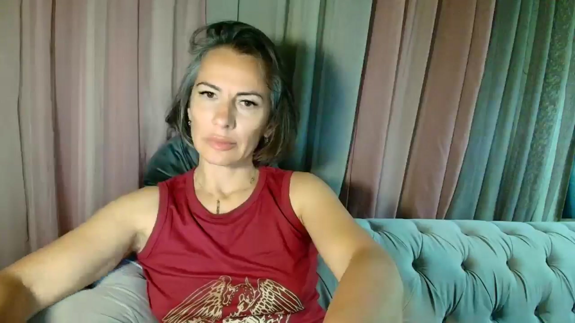 Gallery image thumbnail from Aarte_miss's myfreecams stream on, 05/14/2025, 24:02 image 3 of 20