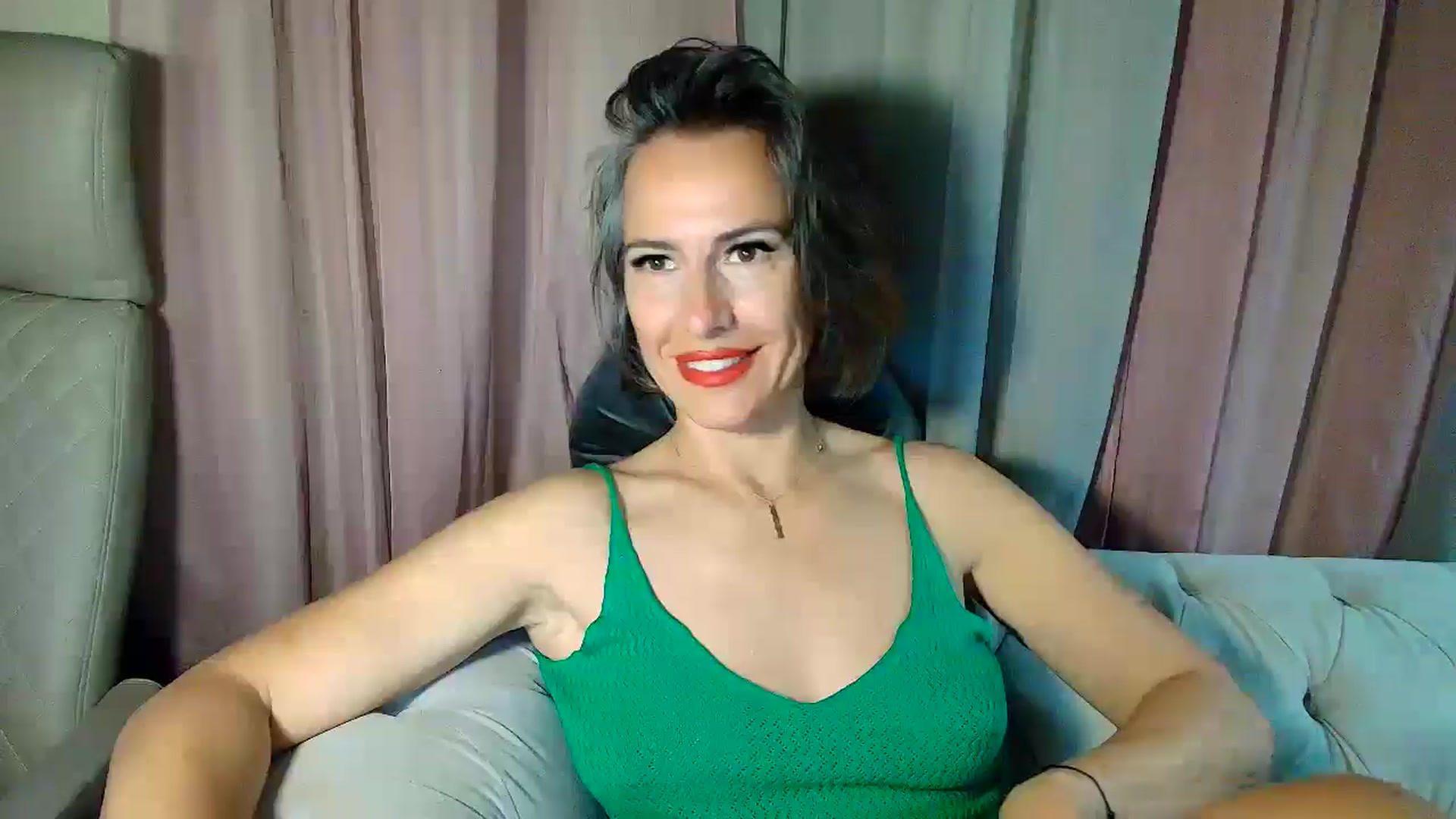 Gallery image thumbnail from Aarte_miss's myfreecams stream on, 05/26/2025, 01:32 image 19 of 20