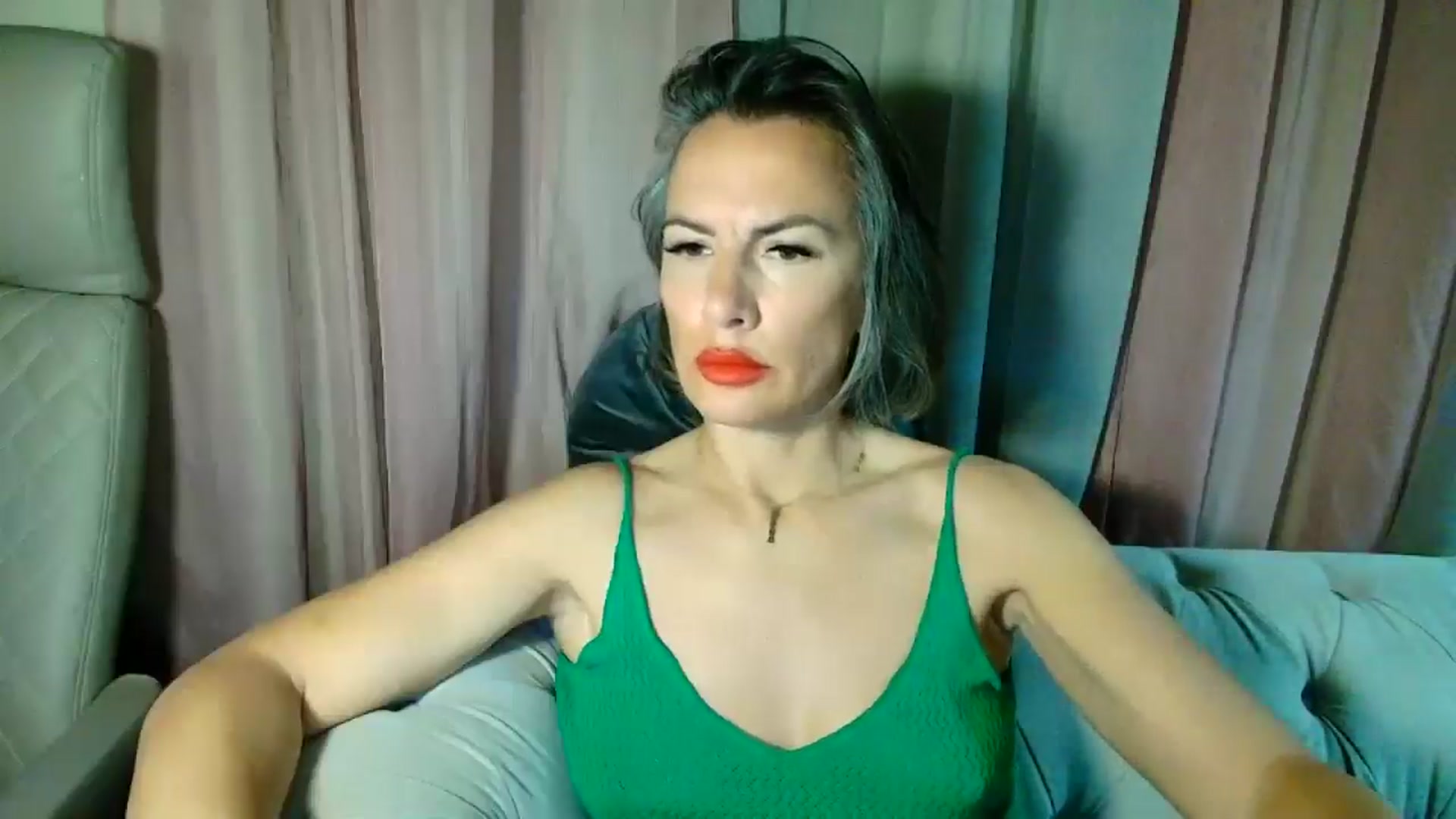 Gallery image thumbnail from Aarte_miss's myfreecams stream on, 05/26/2025, 01:32 image 6 of 20
