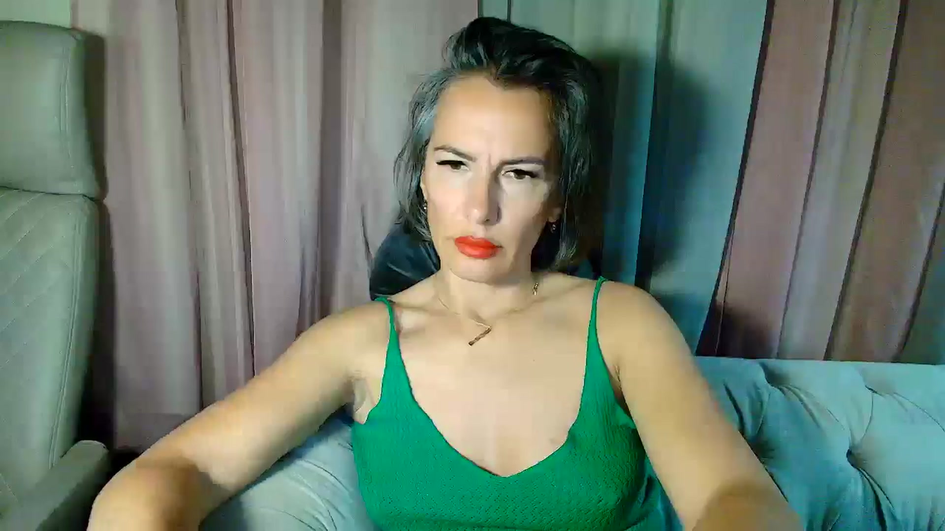 Gallery image thumbnail from Aarte_miss's myfreecams stream on, 05/26/2025, 01:32 image 18 of 20
