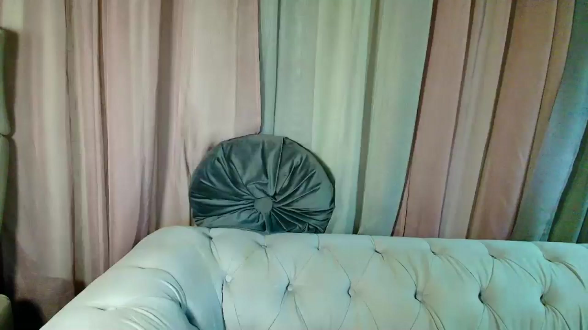 Gallery image thumbnail from Aarte_miss's myfreecams stream on, 05/26/2025, 22:55 image 2 of 20