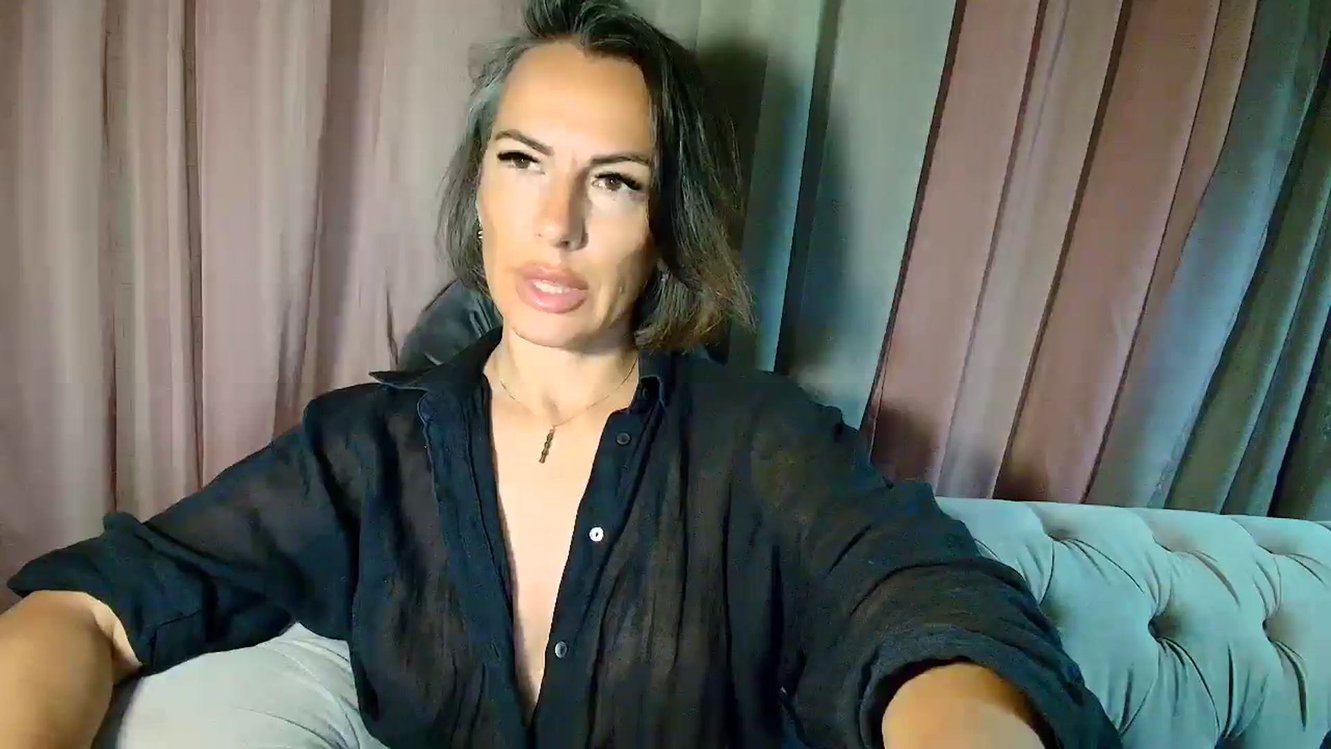 Gallery image thumbnail from Aarte_miss's myfreecams stream on, 05/29/2025, 02:56 image 10 of 20