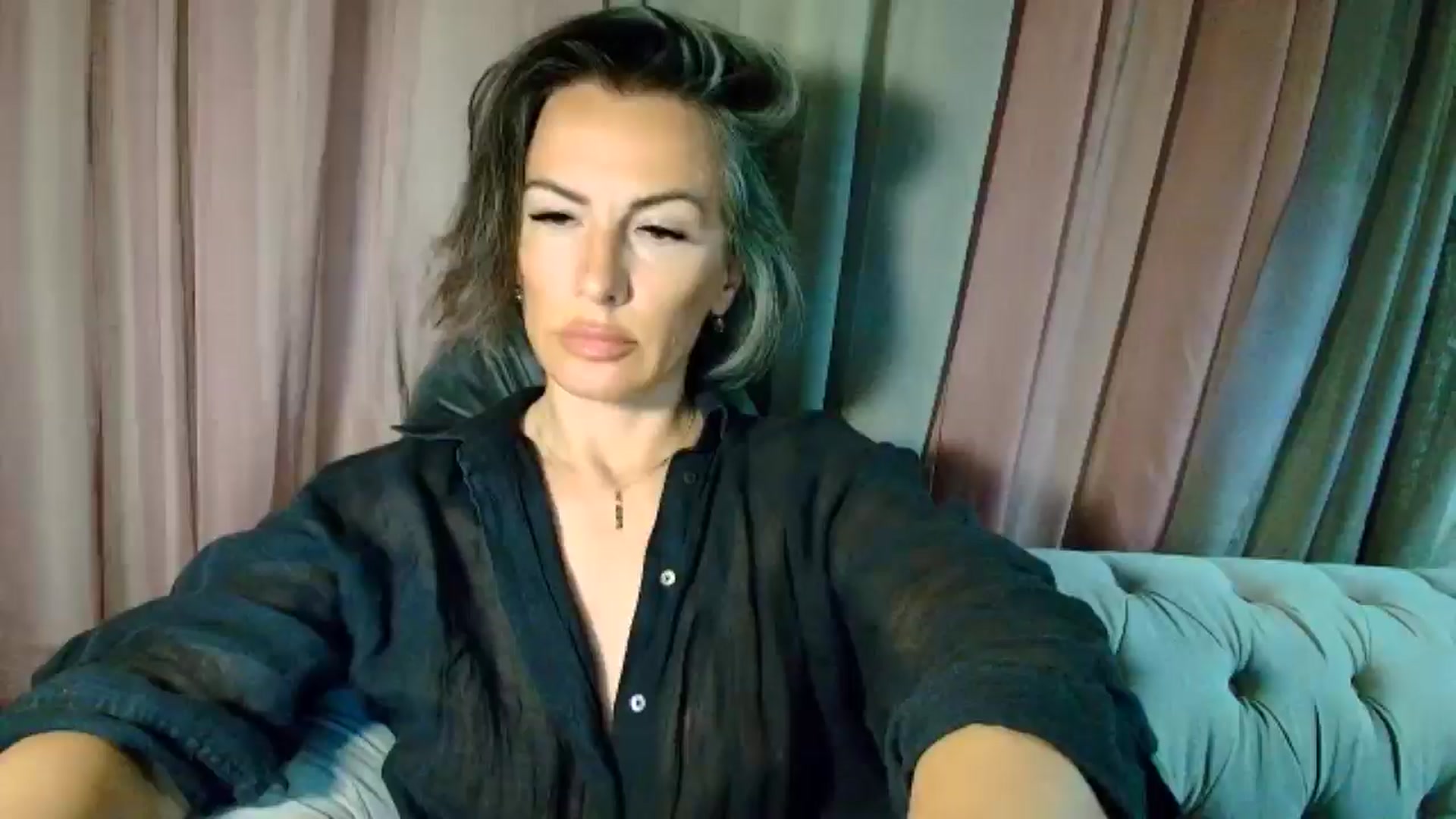 Gallery image thumbnail from Aarte_miss's myfreecams stream on, 05/29/2025, 02:56 image 1 of 20