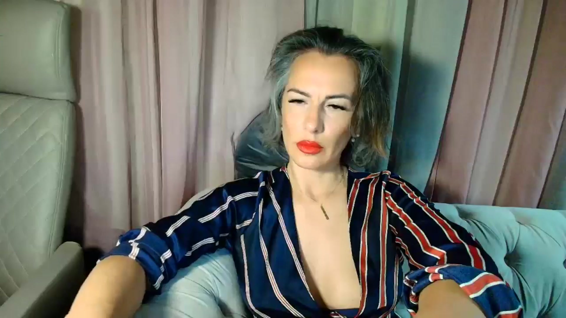 Gallery image thumbnail from Aarte_miss's myfreecams stream on, 05/31/2025, 24:03 image 8 of 20