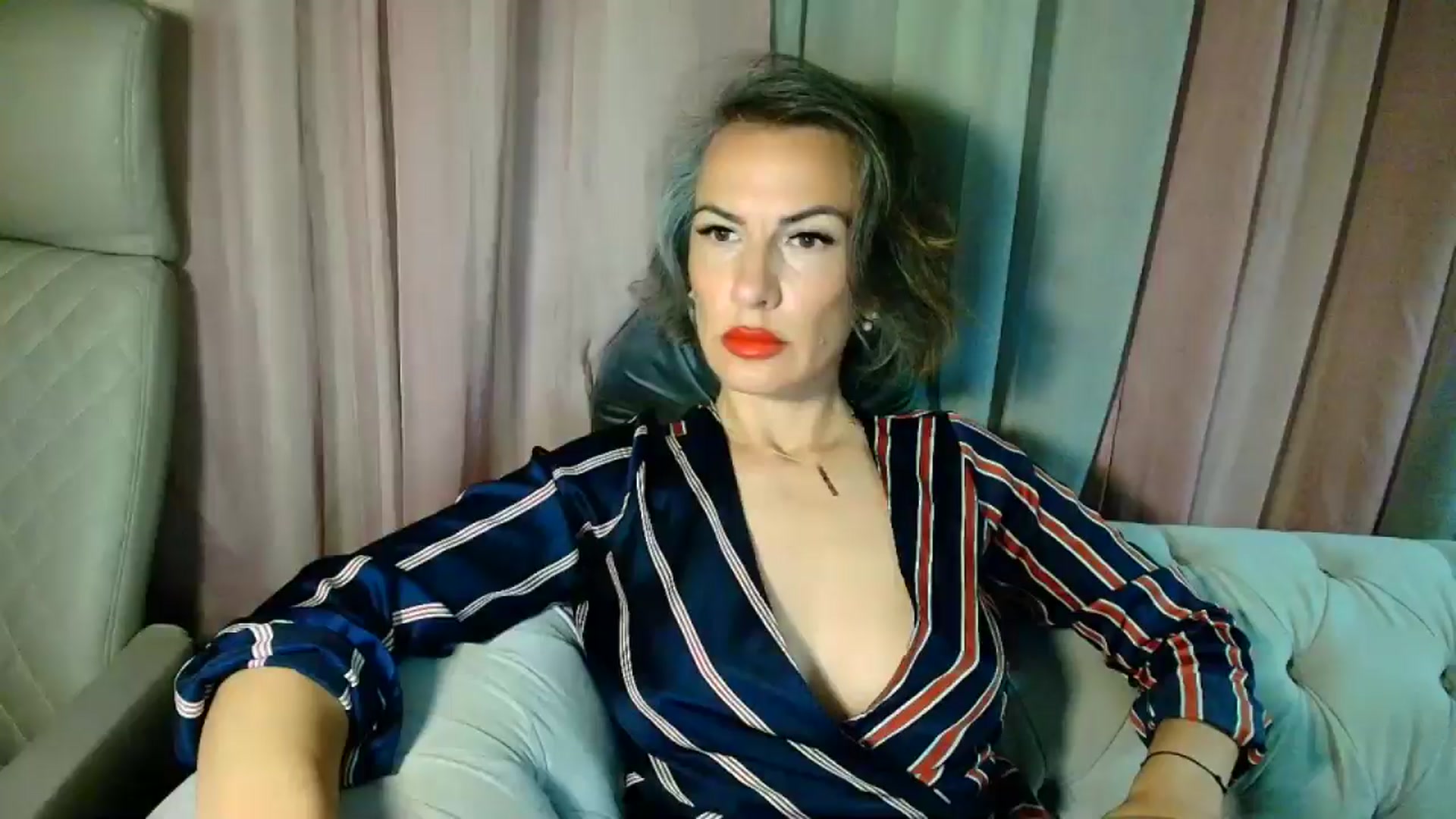 Gallery image thumbnail from Aarte_miss's myfreecams stream on, 05/31/2025, 24:03 image 1 of 20