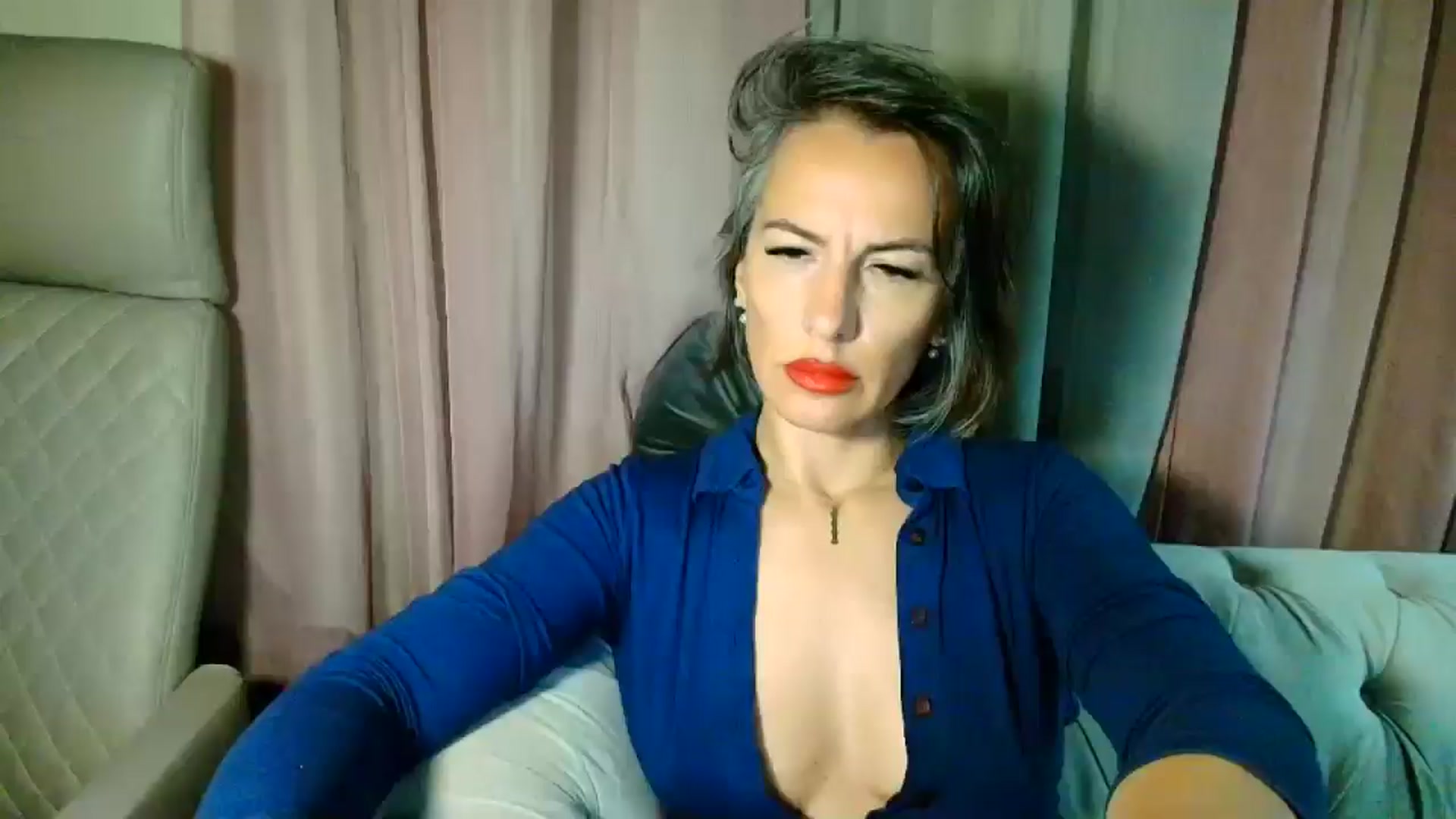 Gallery image thumbnail from Aarte_miss's myfreecams stream on, 06/01/2025, 01:20 image 10 of 20