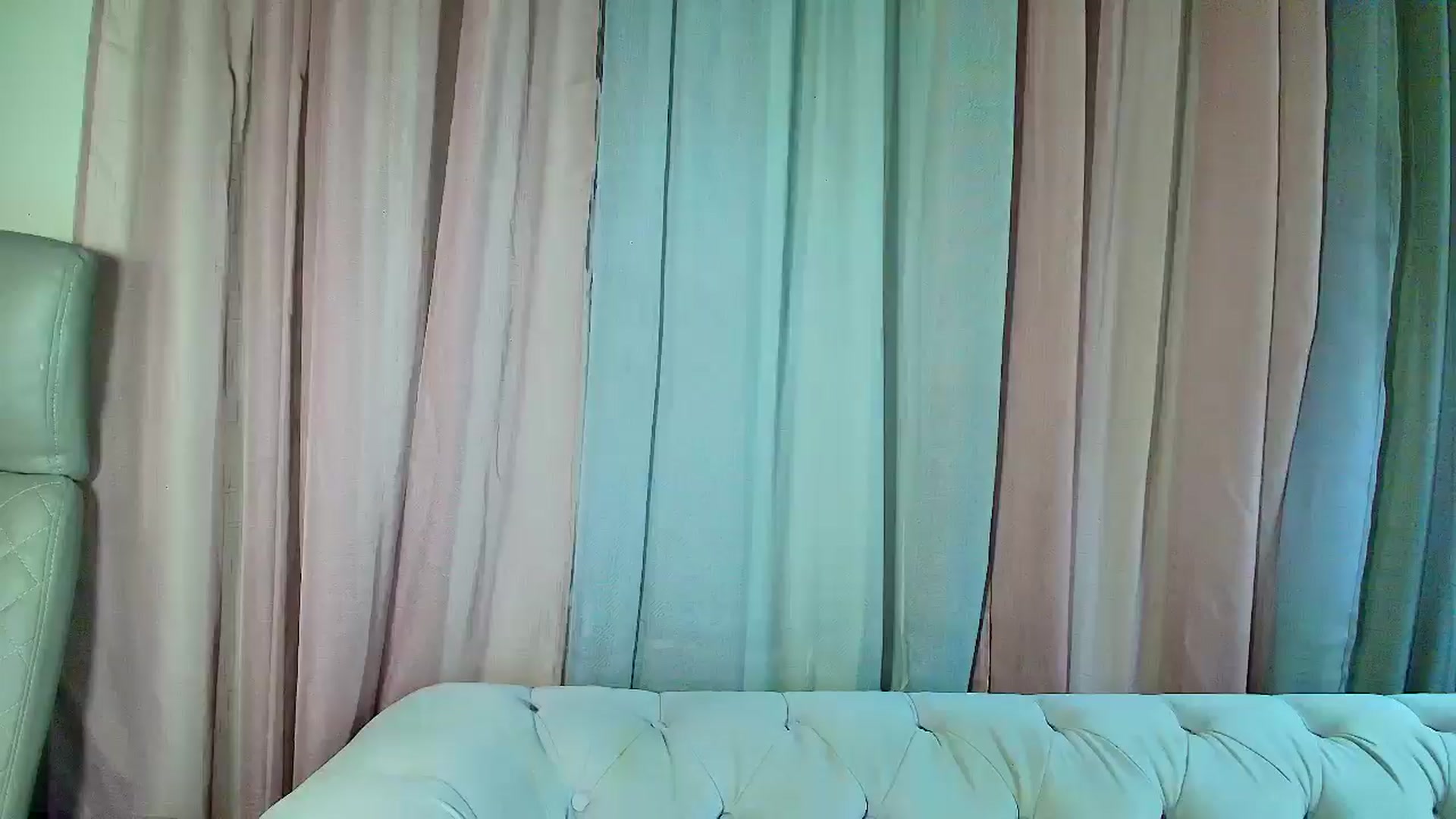Gallery image thumbnail from Aarte_miss's myfreecams stream on, 06/14/2025, 24:22 image 13 of 20
