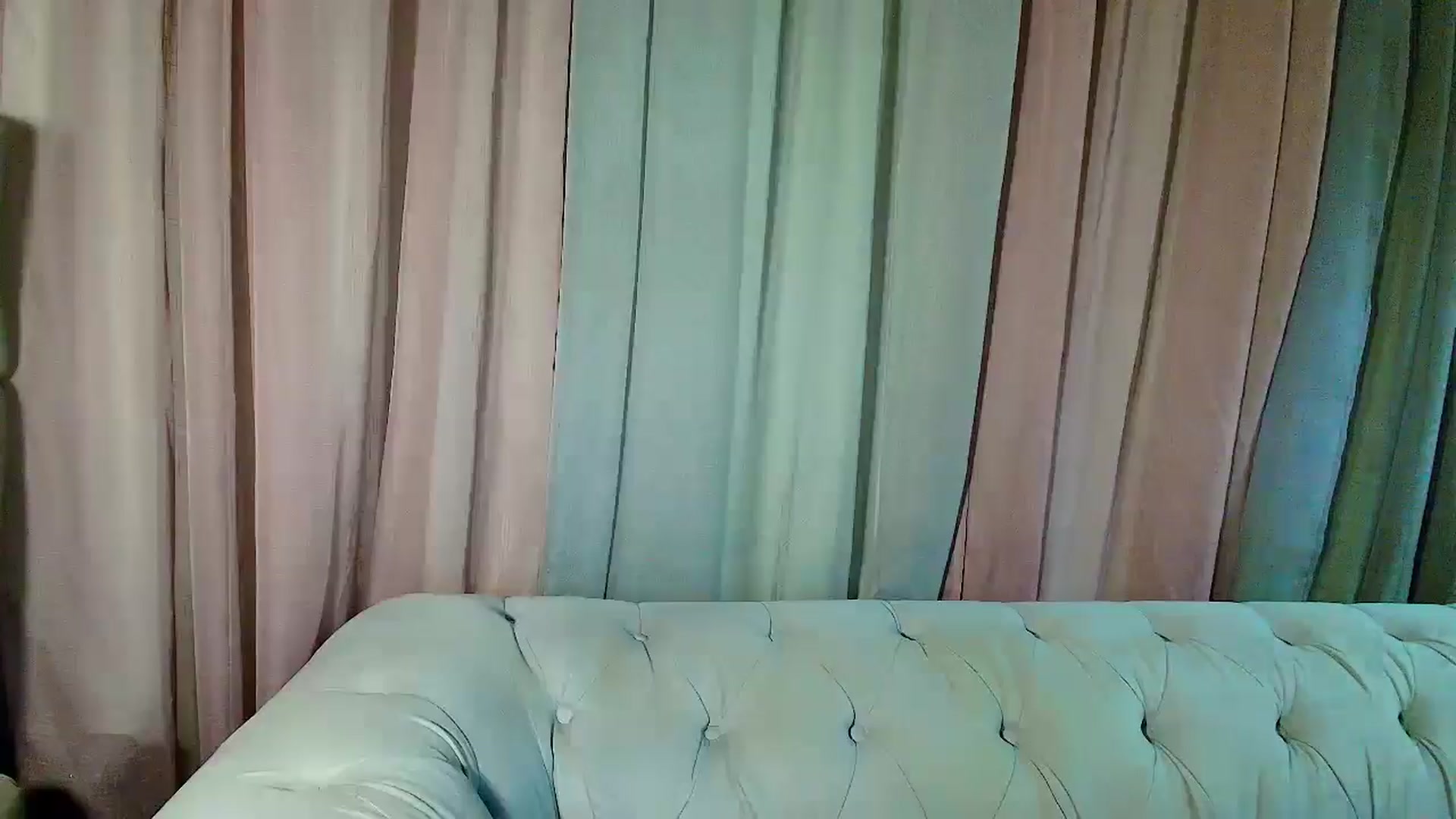 Gallery image thumbnail from Aarte_miss's myfreecams stream on, 06/27/2025, 04:00 image 7 of 20