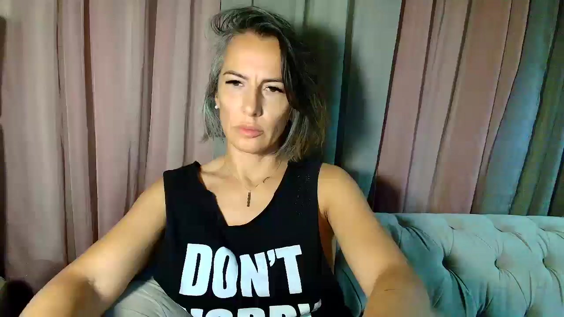 Gallery image thumbnail from Aarte_miss's myfreecams stream on, 06/27/2025, 04:00 image 6 of 20
