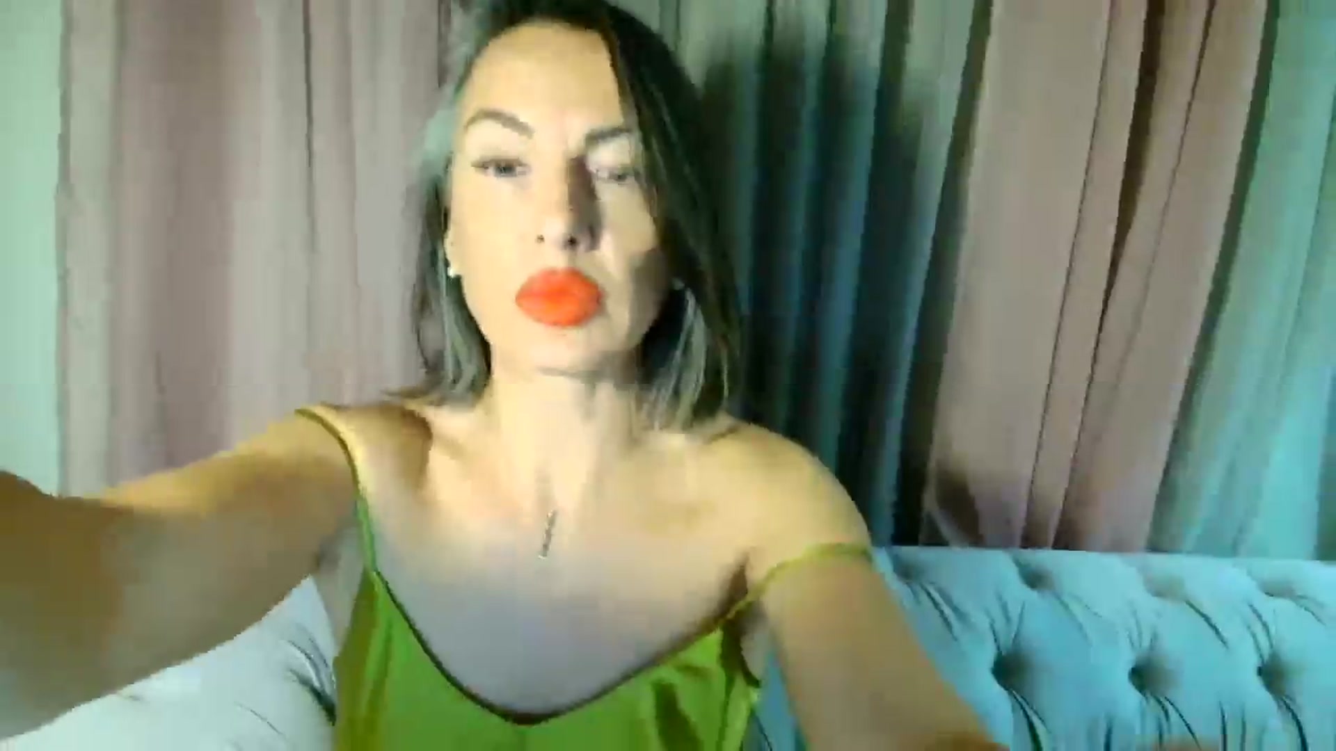 Gallery image thumbnail from Aarte_miss's myfreecams stream on, 09/01/2025, 03:57 image 9 of 20